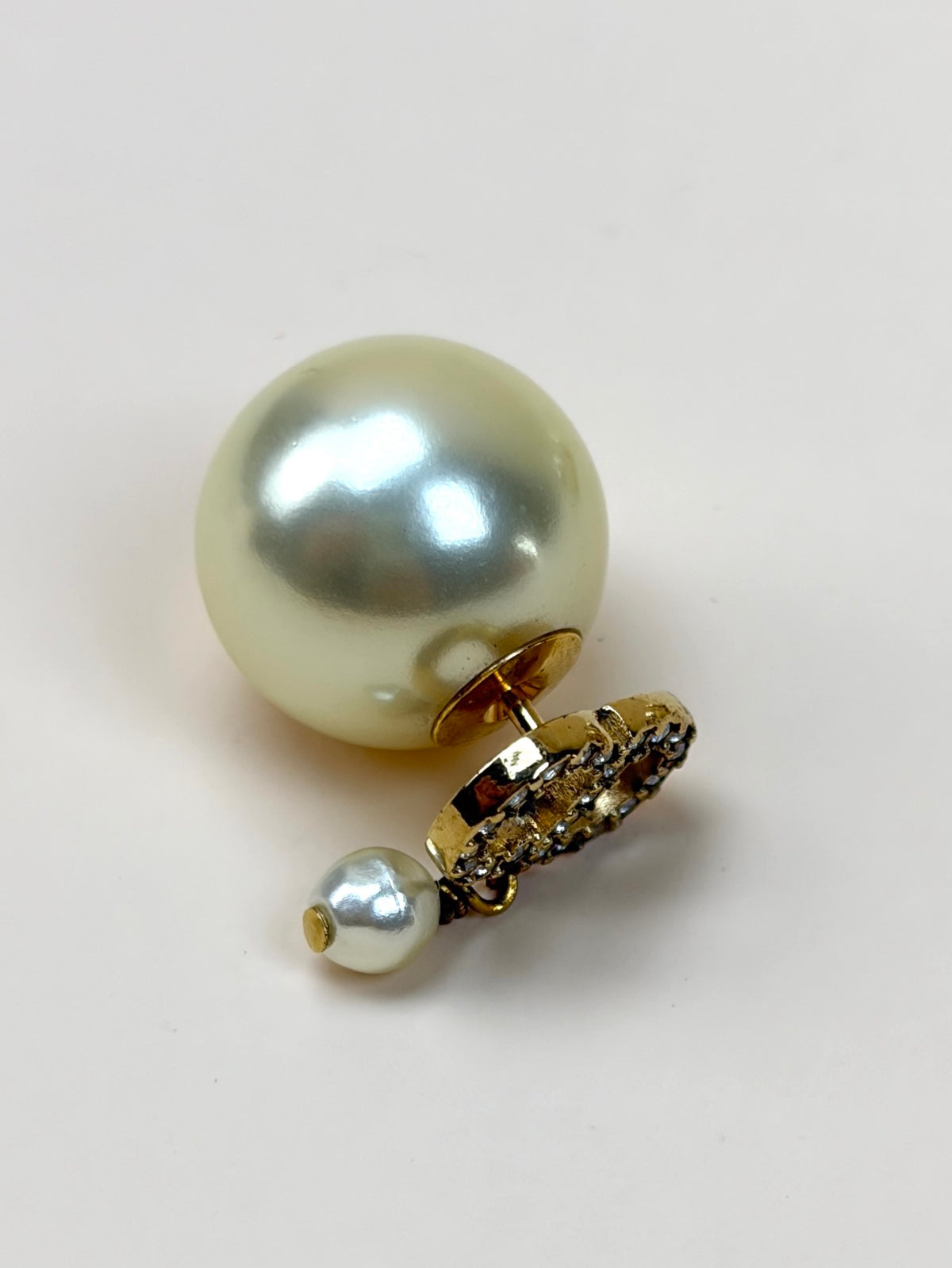 Christian Dior White Tribales Pearl Earrings