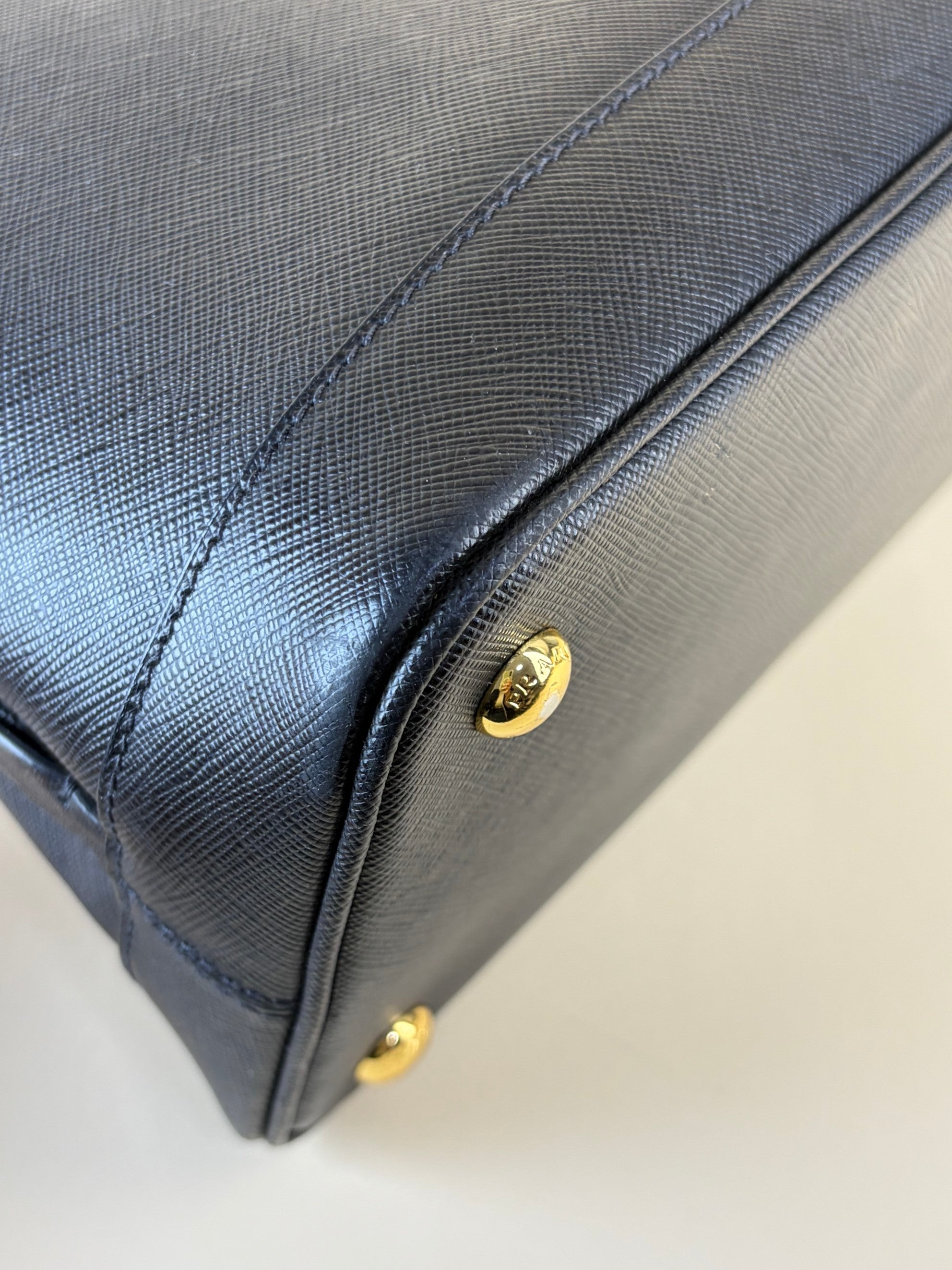 Prada black saffanio leather open promenade tote bag