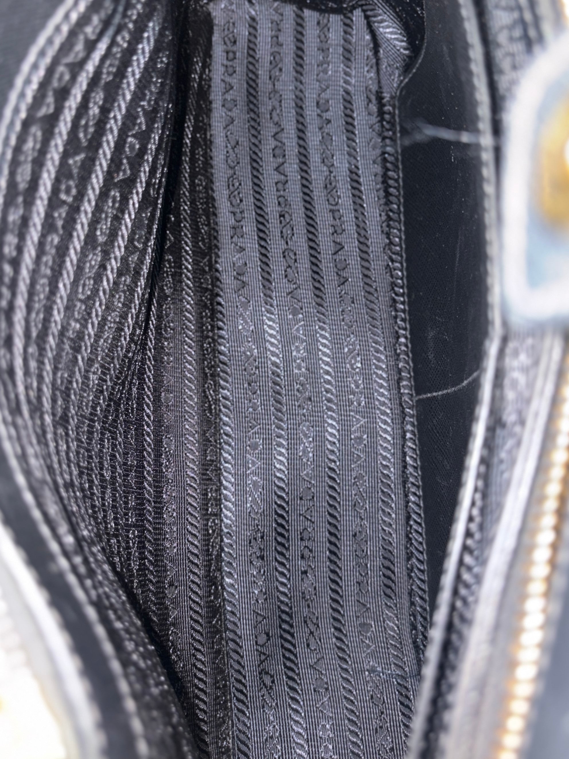 Prada black saffanio leather open promenade tote bag