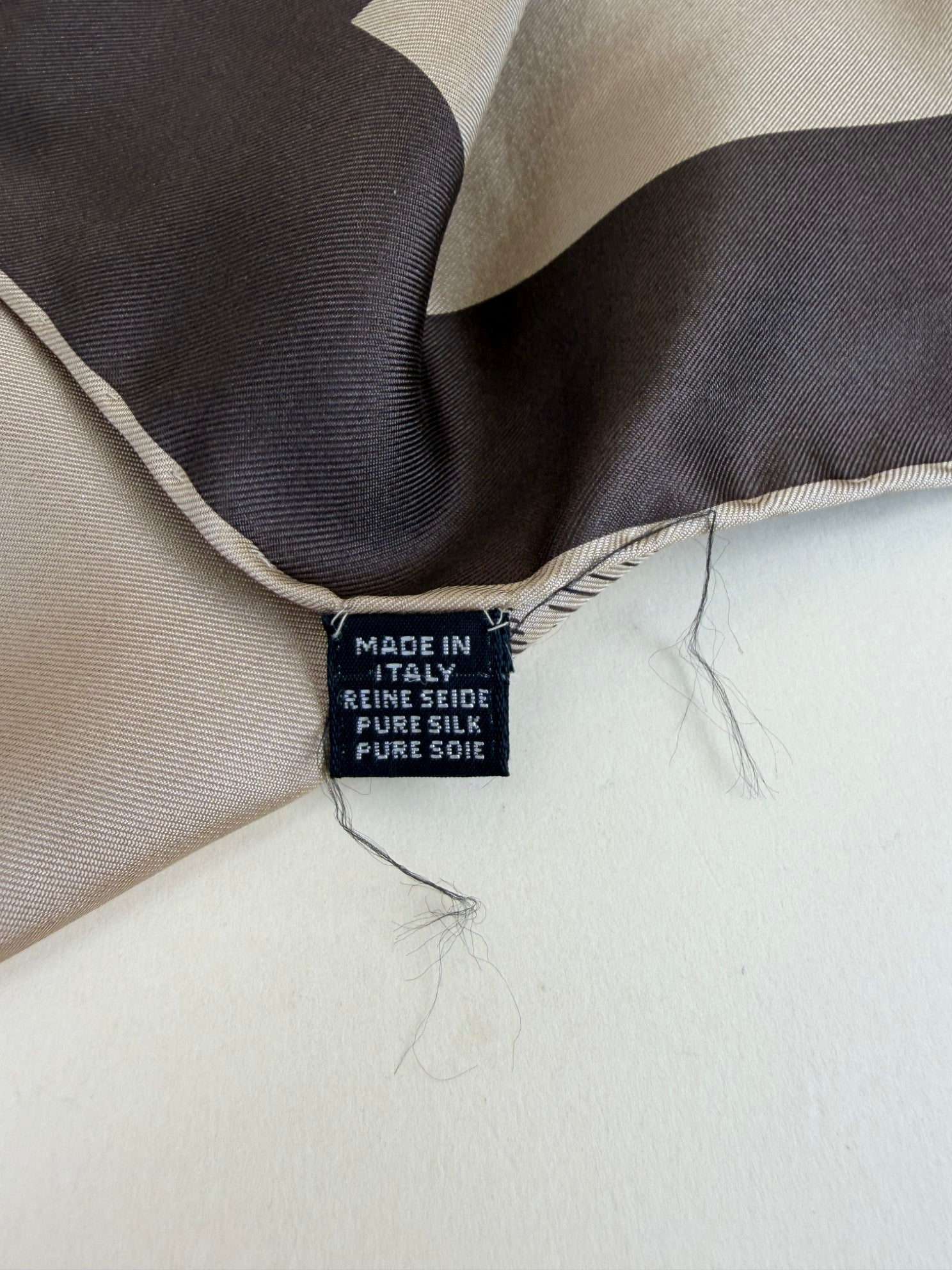 Burberry bicolor brown and beige 100%silk