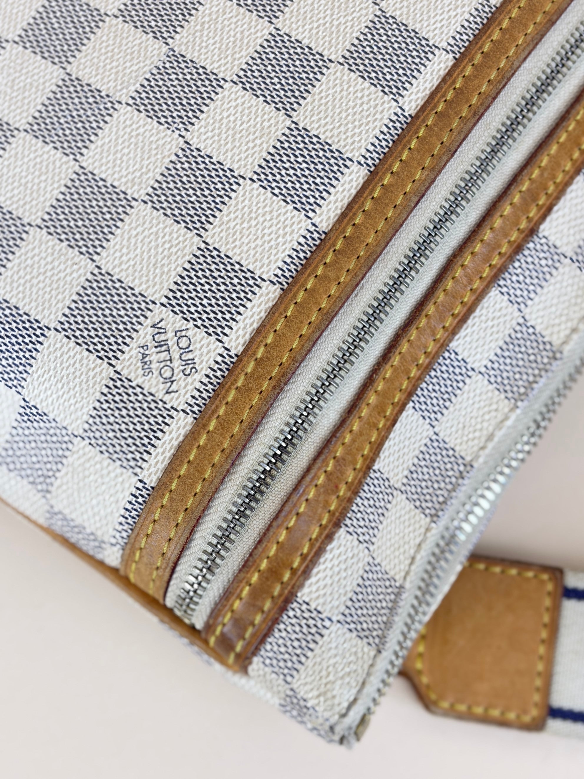 louis Vuitton Azur vintage biosphere pochette messenger bag