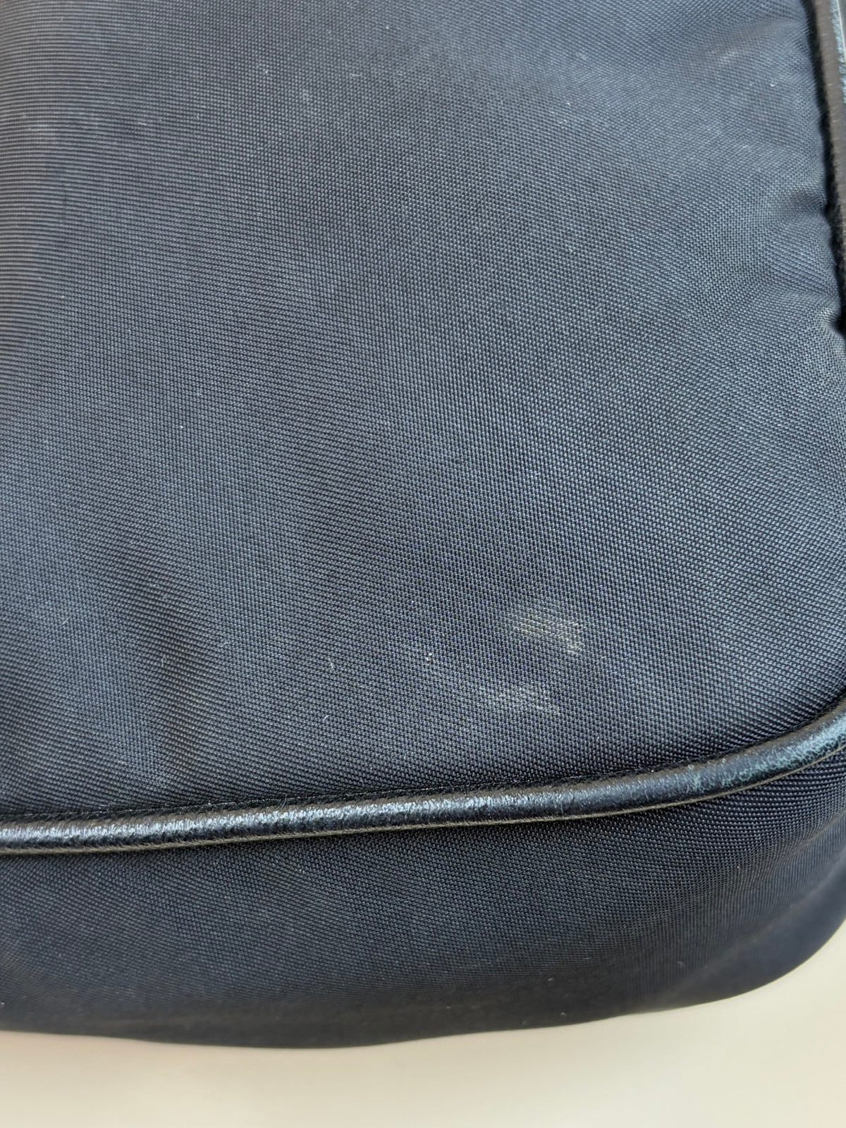 Prada Black Nylon Re Edition 2005 hobo Bag