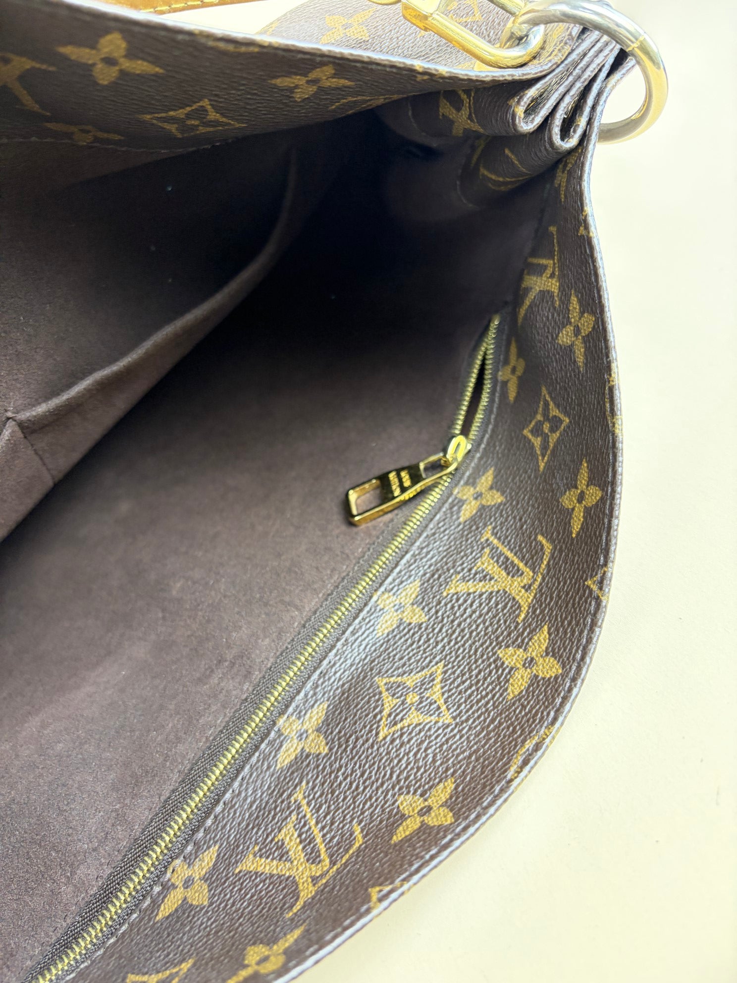 Louis Vuitton Monogram Metis Hobo Bag