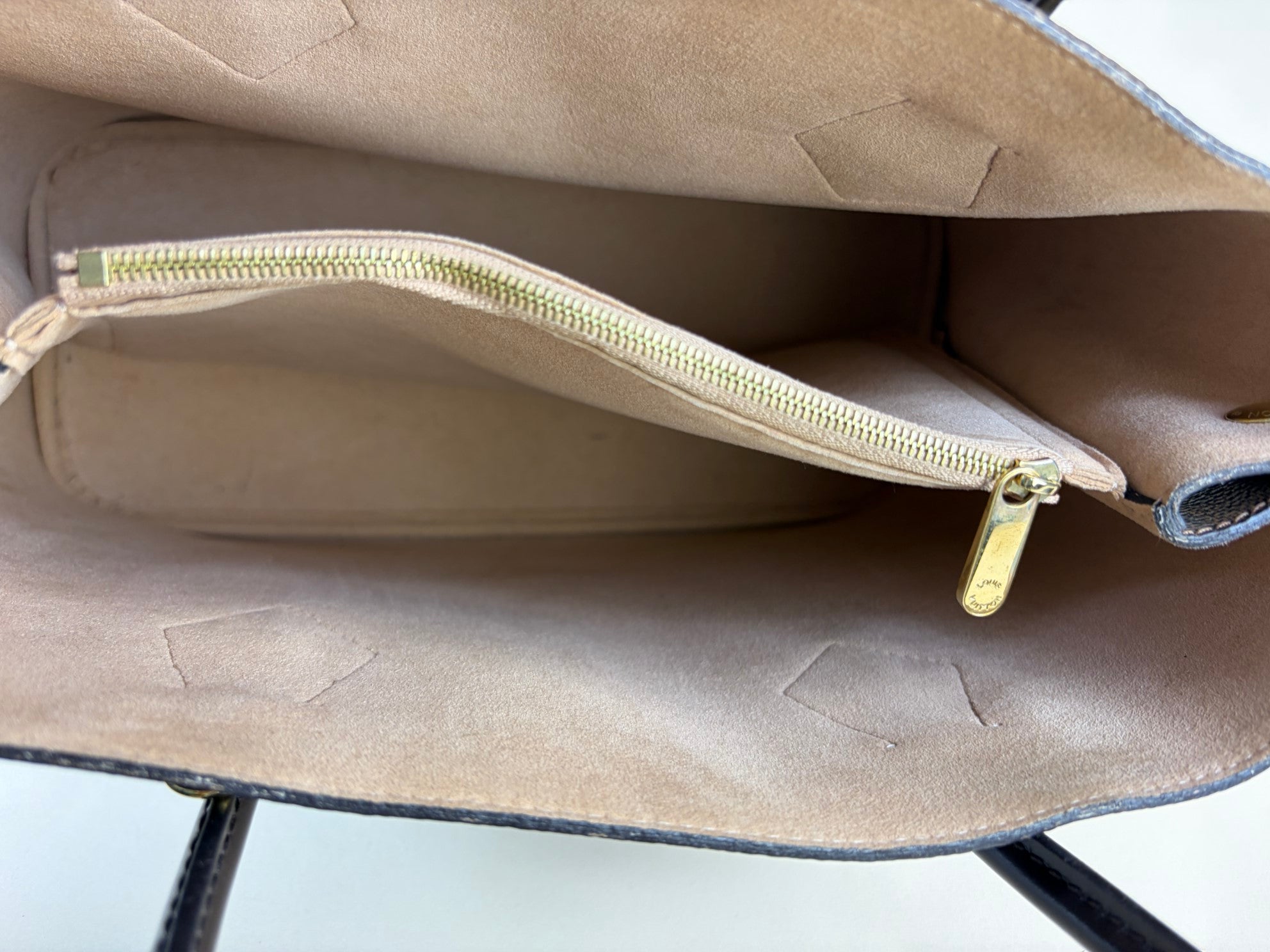 LOUIS VUITTON Kensington damier Ebene tote bag