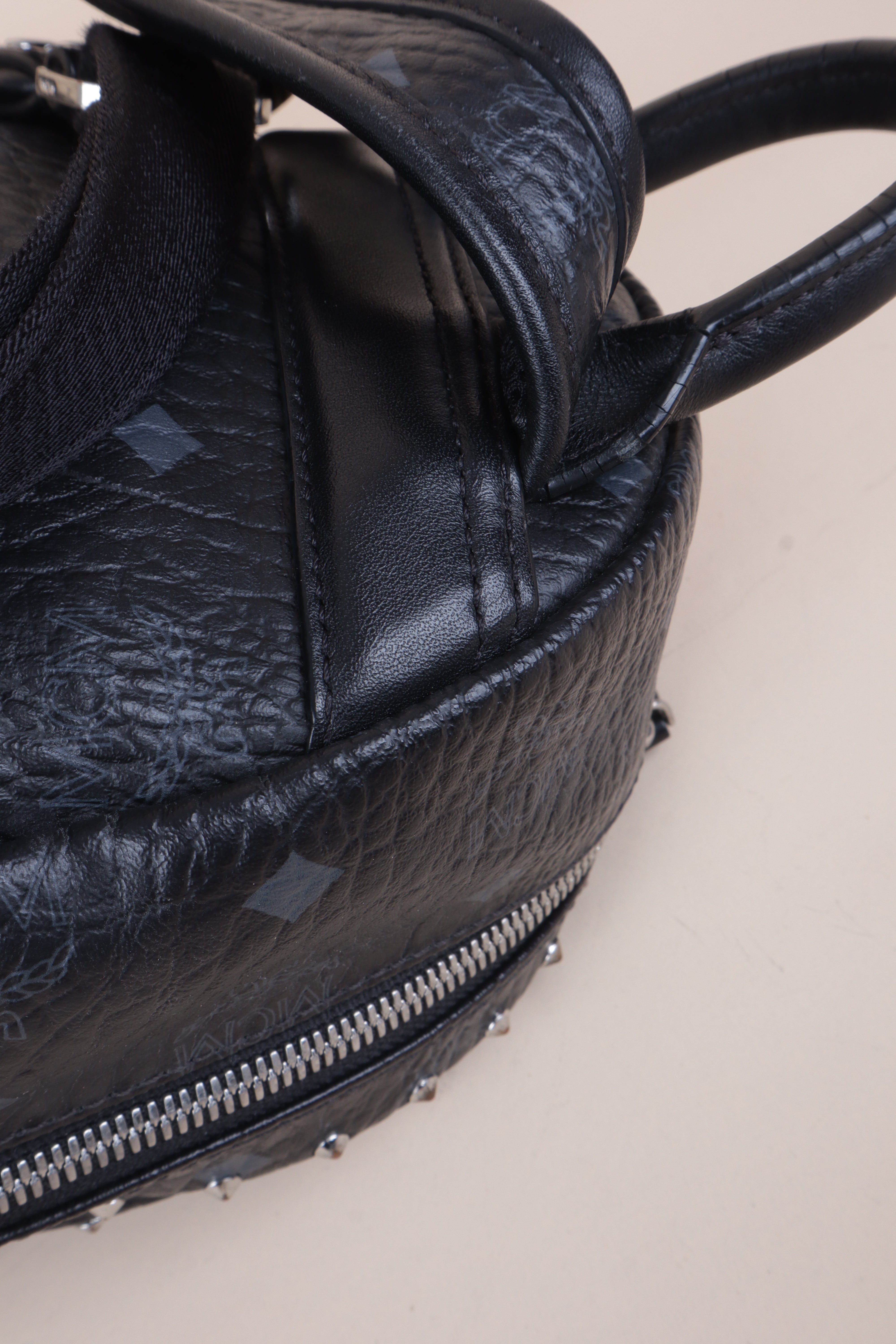 MCM mini vies to stark black