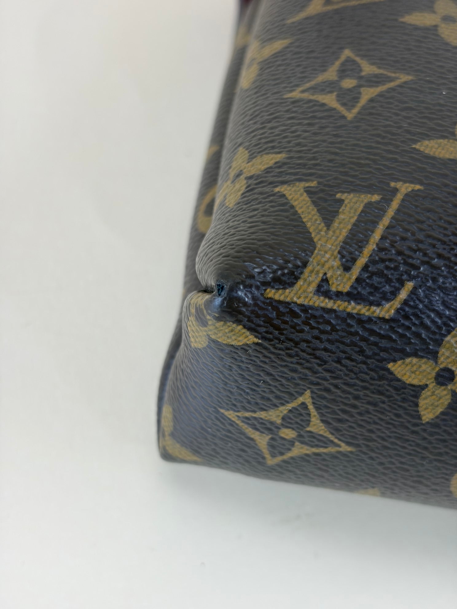 Louis Vuitton AURORE Monogram Pallas Chain Bag