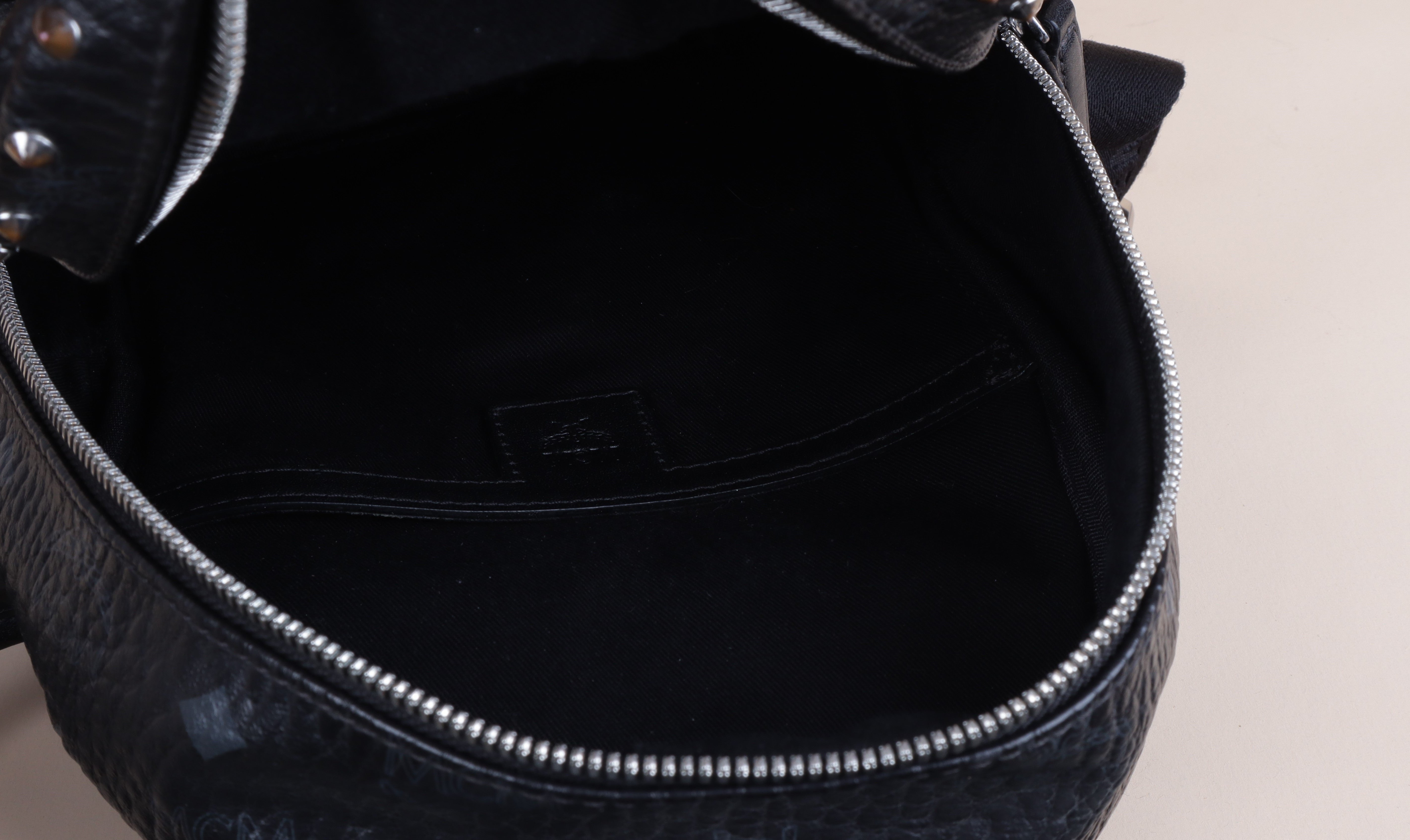 MCM mini vies to stark black