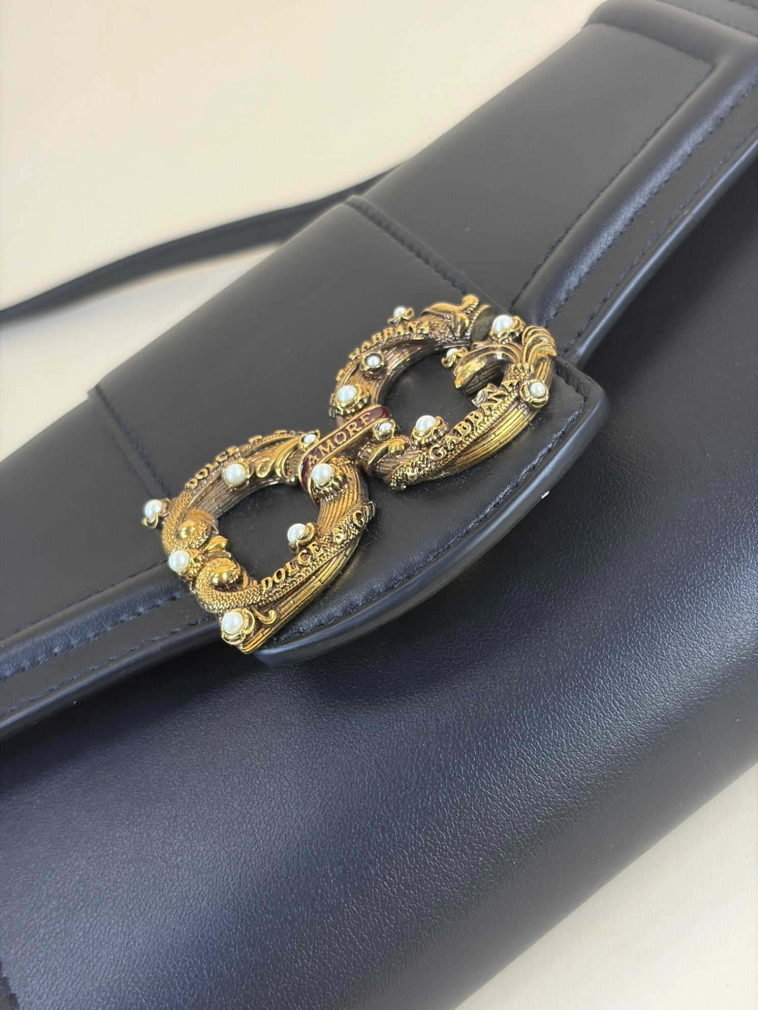 Dolce & Gabbana black DG Amore Wallet bag