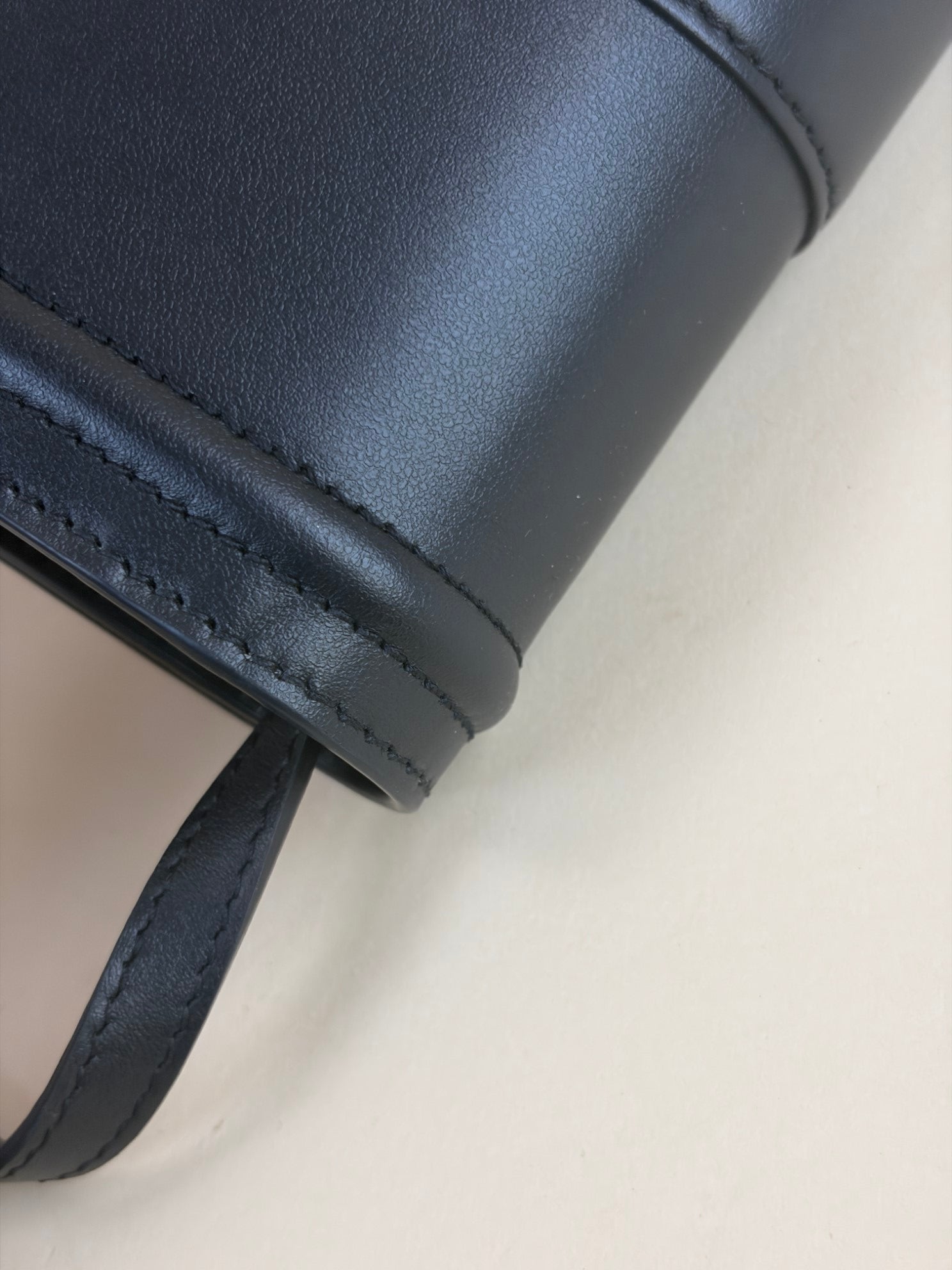 Dolce & Gabbana black DG Amore Wallet bag