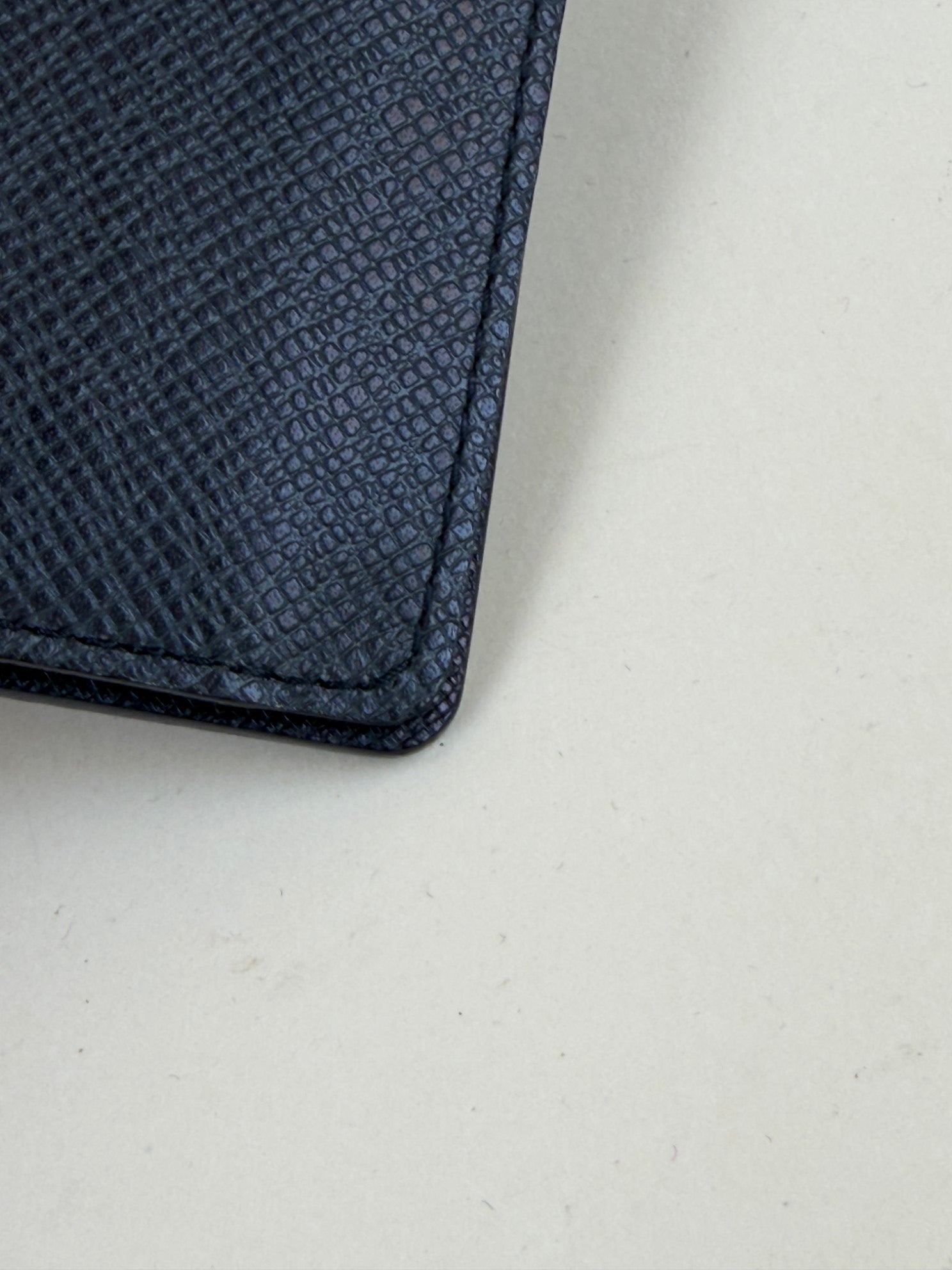 Louis Vuitton passport taiga cover leather black