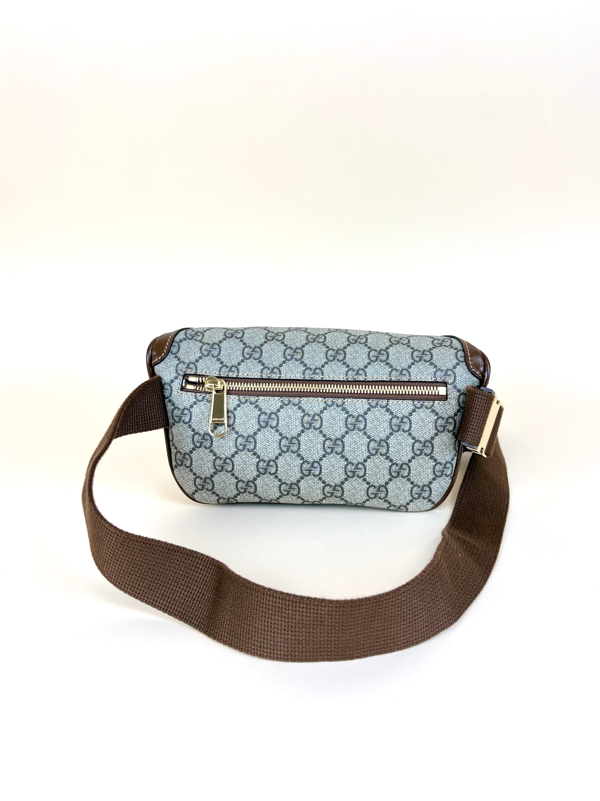 Gucci beige ebony gg supreme monogram brown calfskin interlocking g belt bag