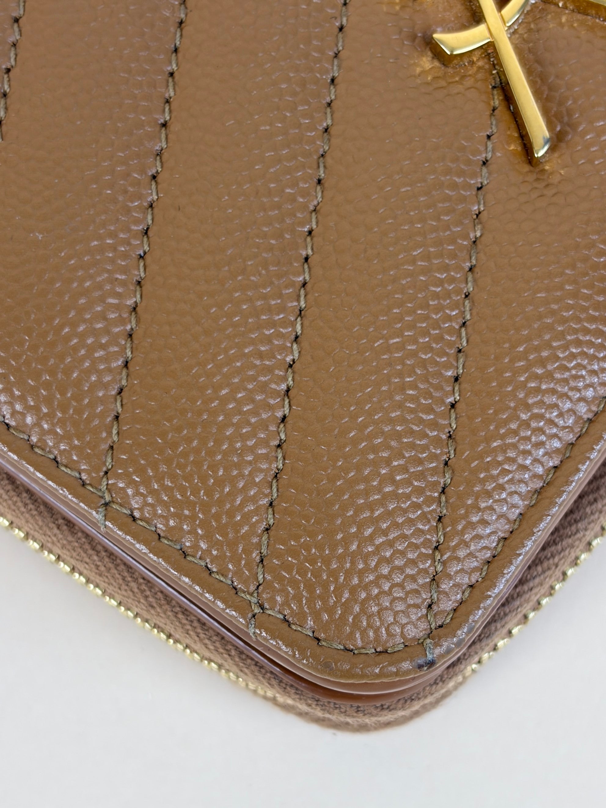 ysl caramel cognac Cassandre matelassé compact zip arroudre wallet