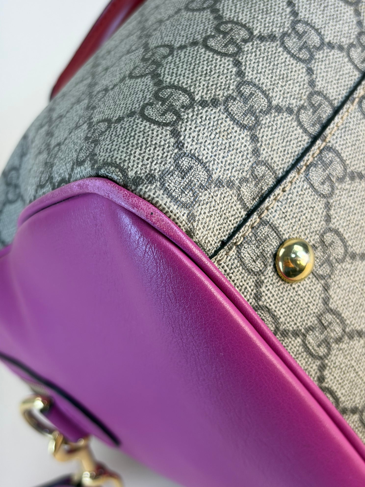 GUCCI beige pink,red,gg coated canvas supreme meduim boston bag
