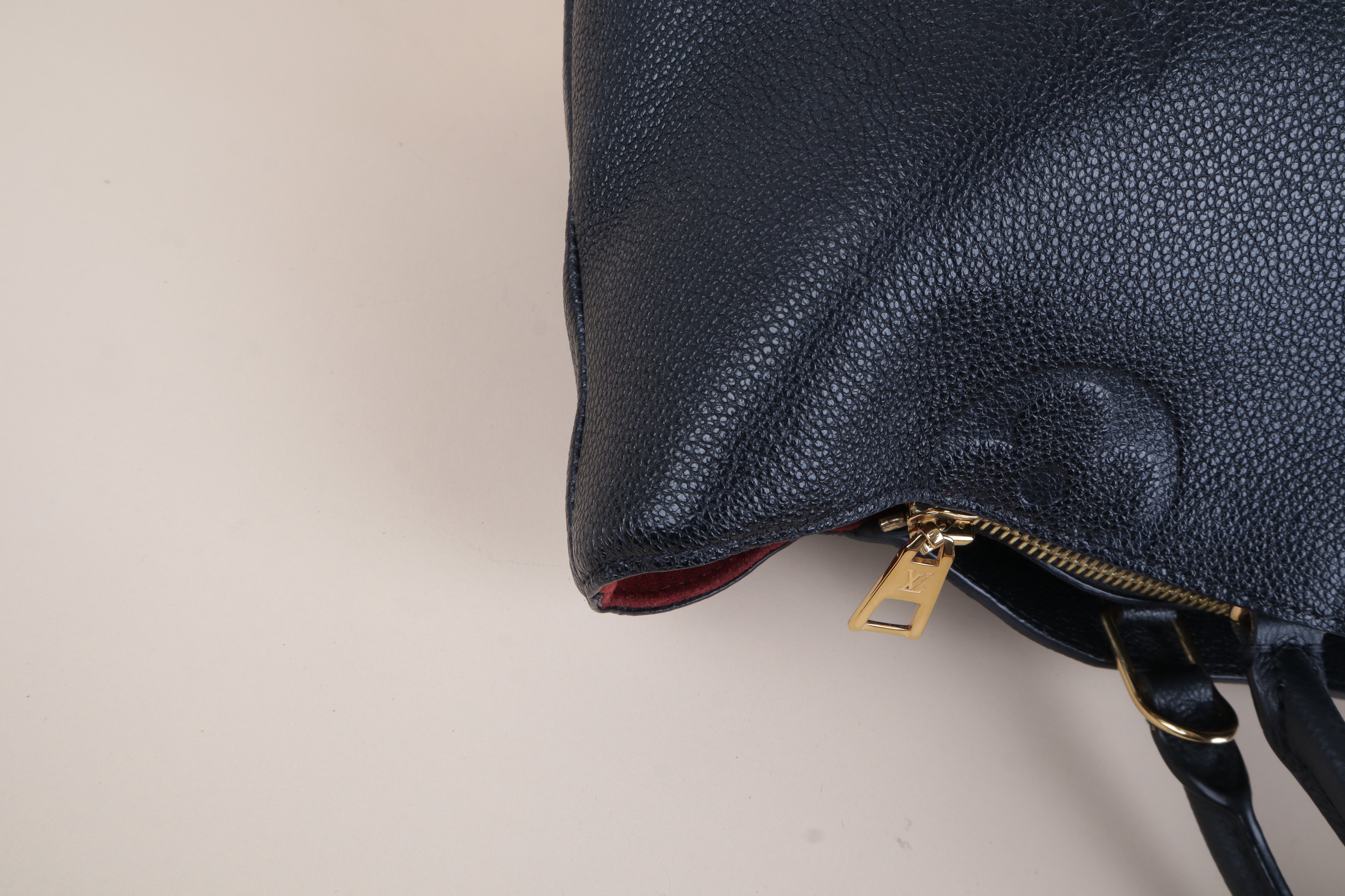 LOUIS VUITTON black palais