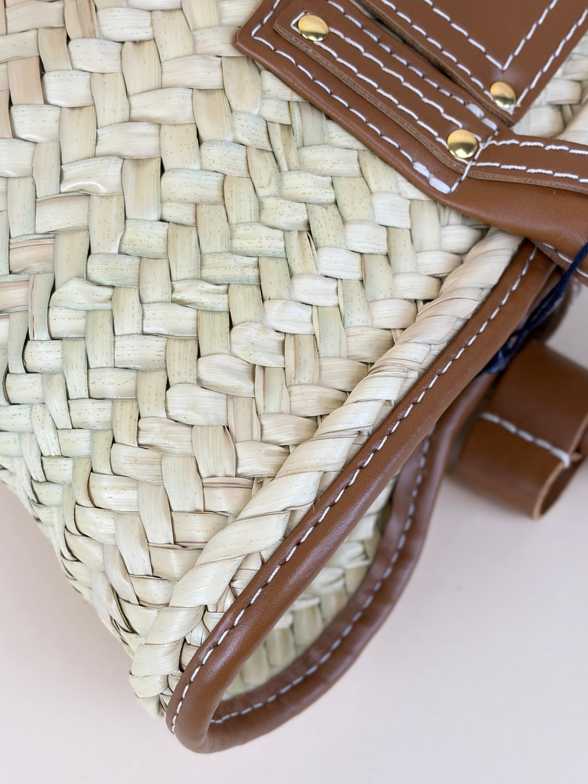 Jacquemus Light Brown The Small Soli Raphia Beach Basket Bag