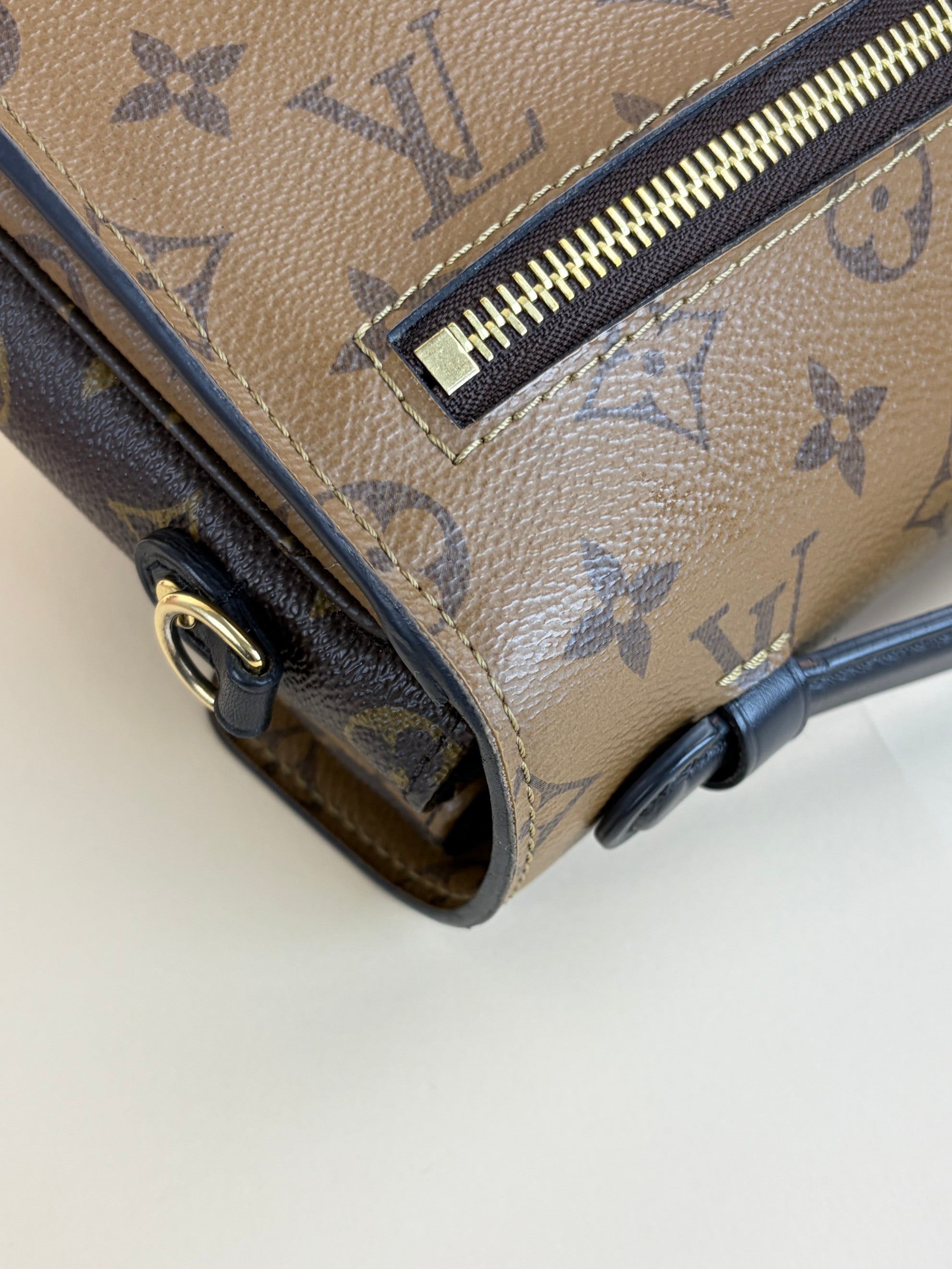 Louis Vuitton Monogram reverse canvas pochette Metis