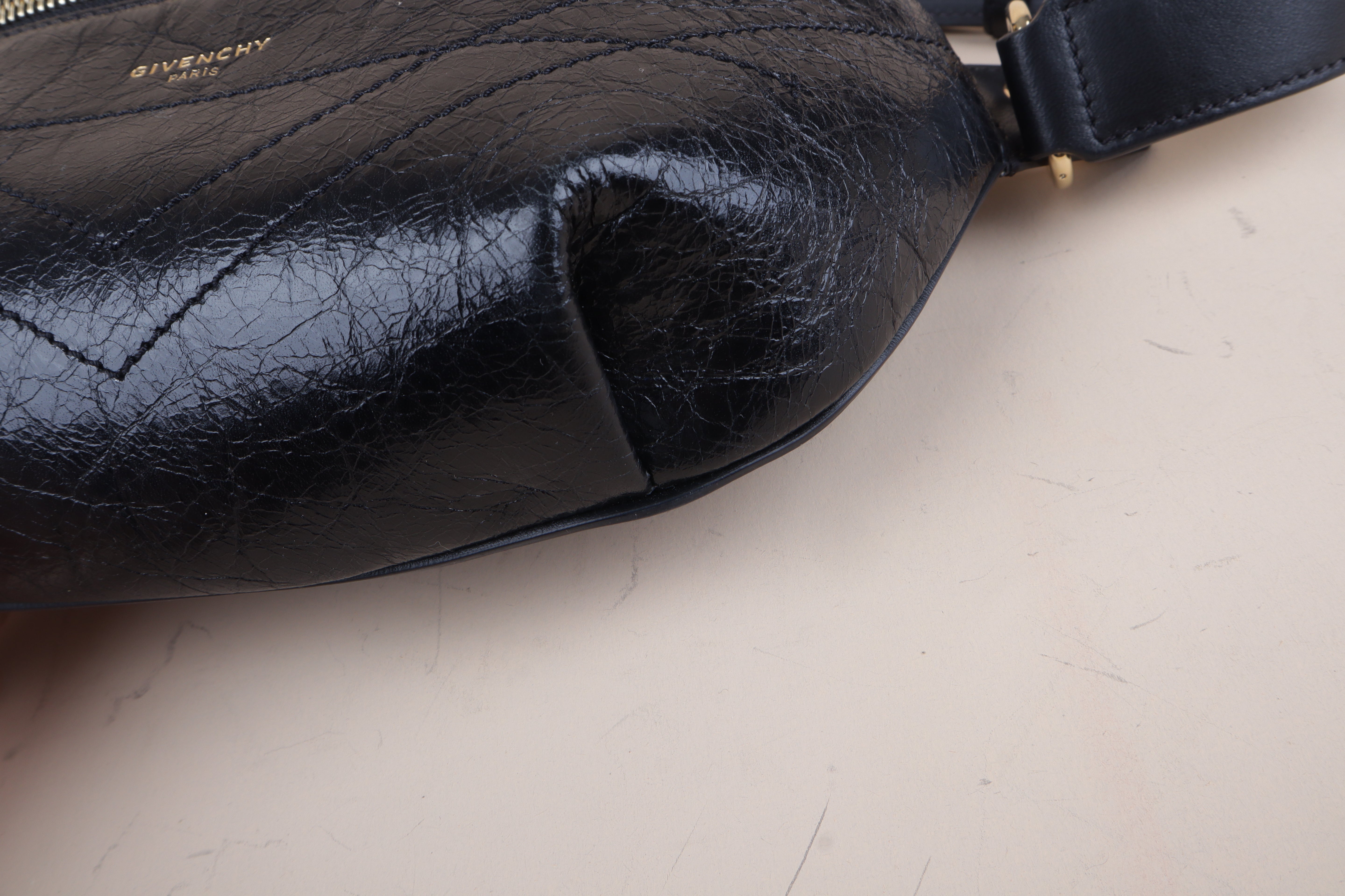 GIVENCGY CRACKLE CALFSKIN ID black bum bag