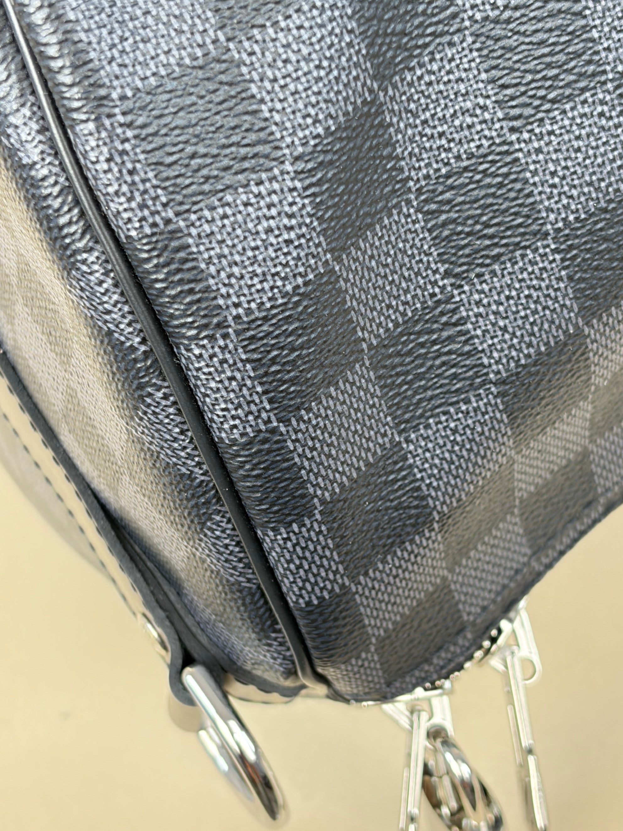 Louis Vuitton Damier Graphite Keepall Bandouliere 55 Bag