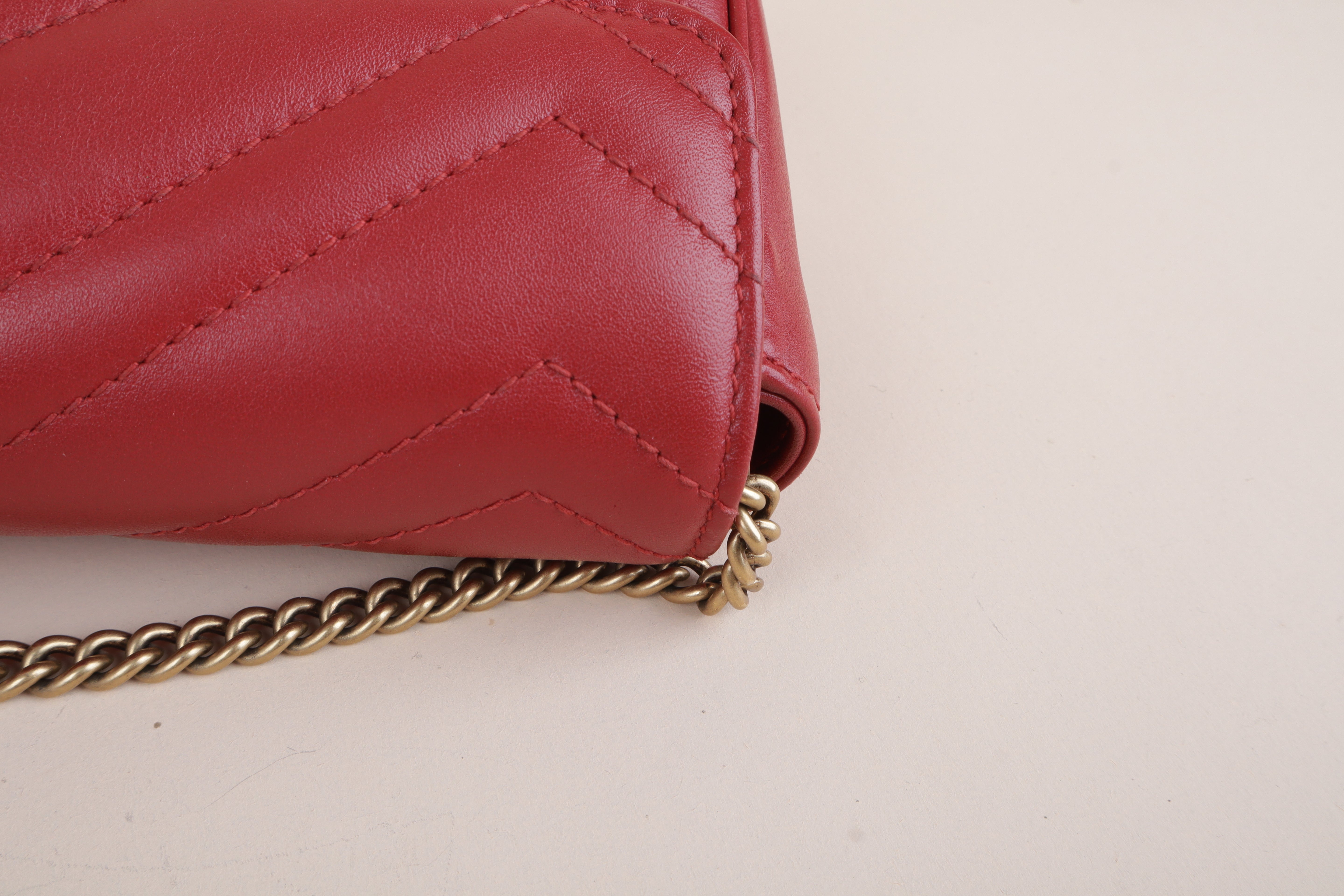 Gucci red Marmont mini Shoulder Bag with Chain