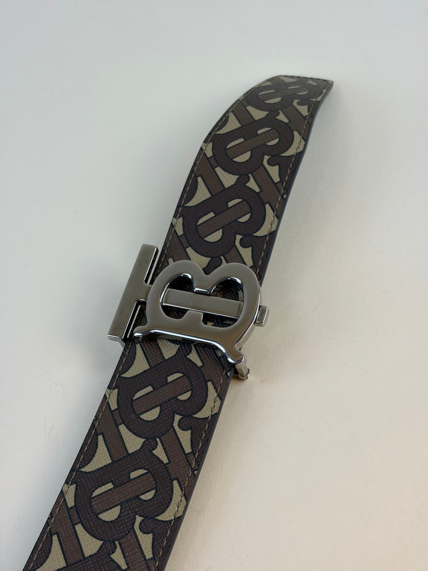 Burberry Bicolor TB Reversible Belt 42