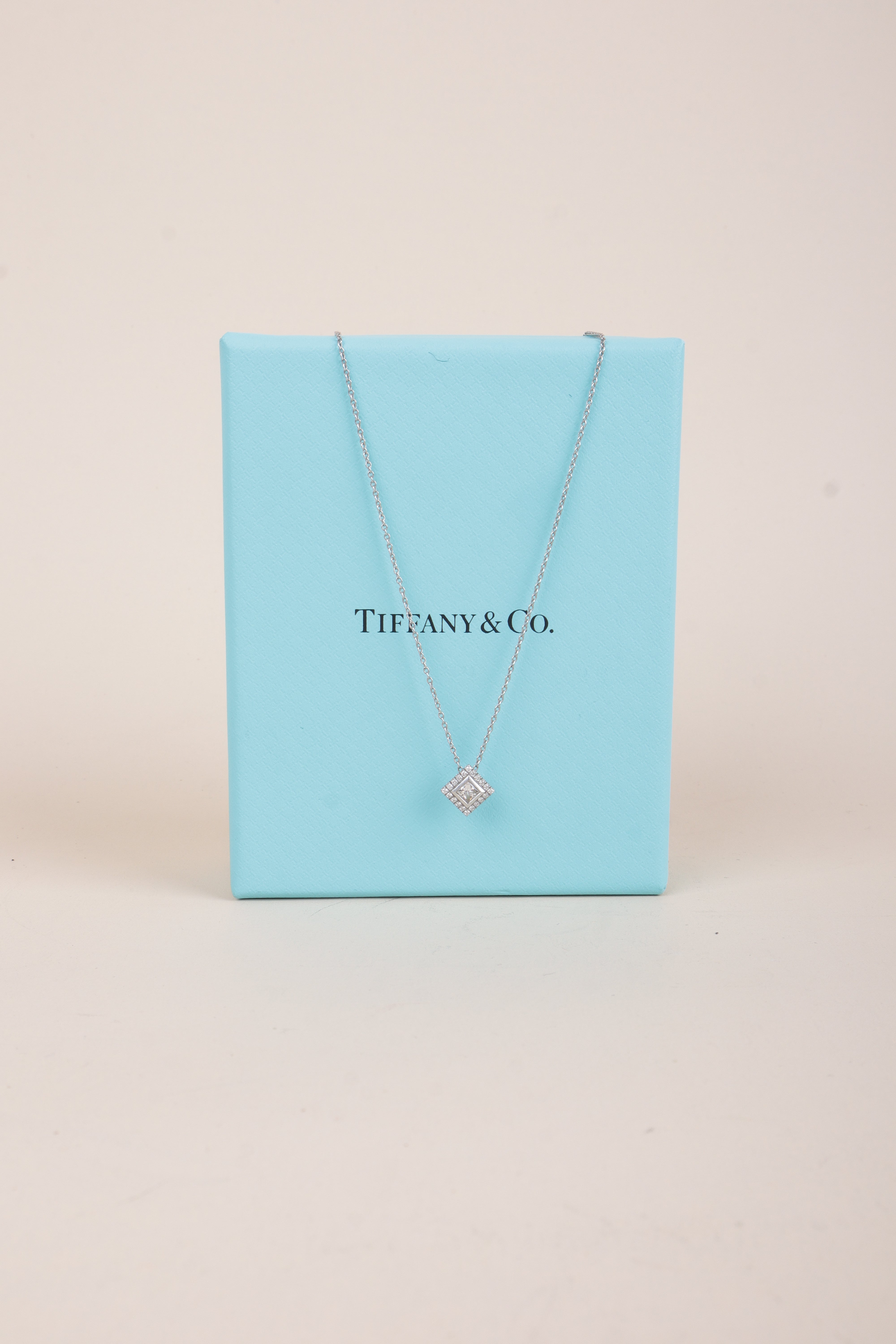 TIFFANY&CO square diamond necklace