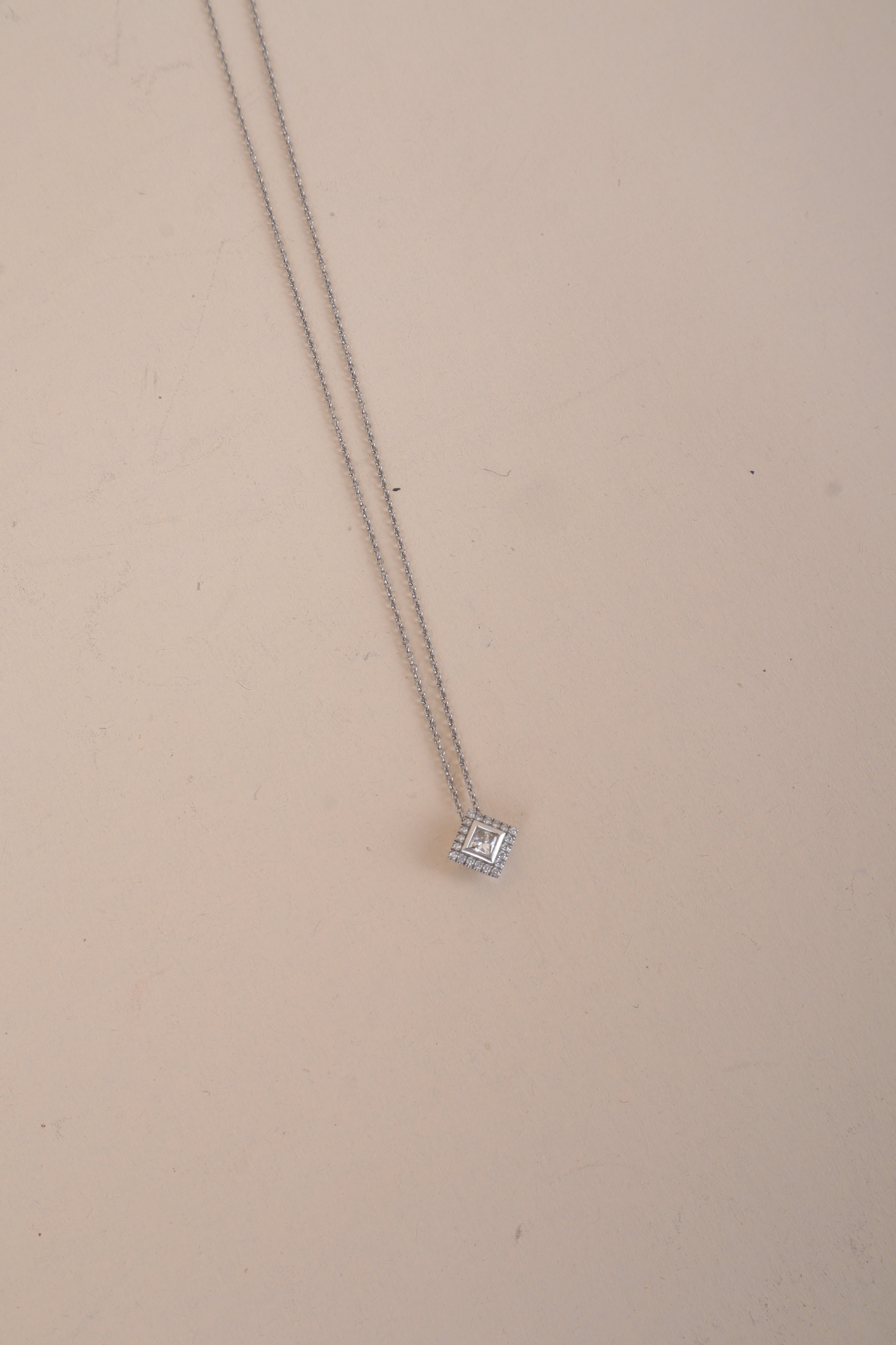TIFFANY&CO square diamond necklace