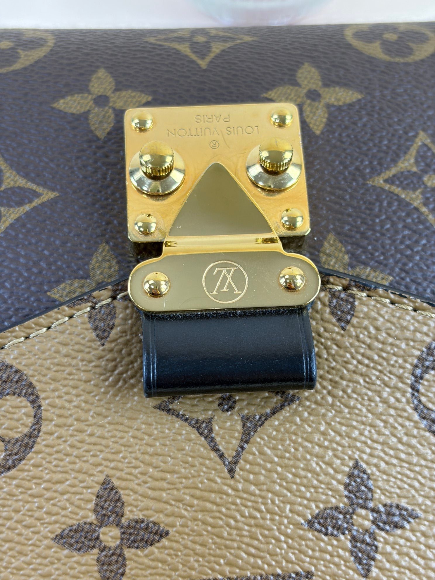 Louis Vuitton Monogram Reverse Pochette Metis