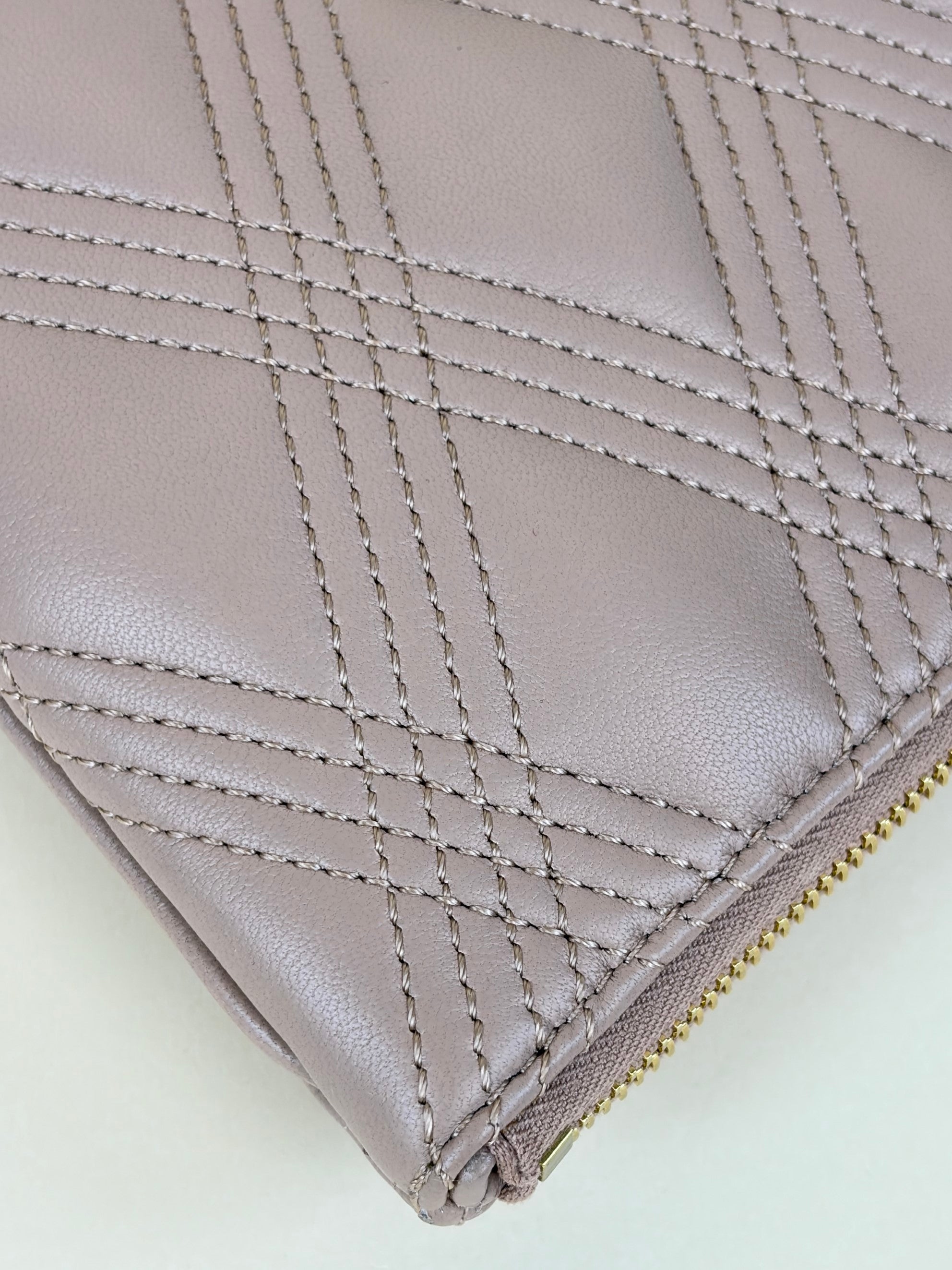 Valentino Poudre Nappa Quiltie 67 Zip Pouch