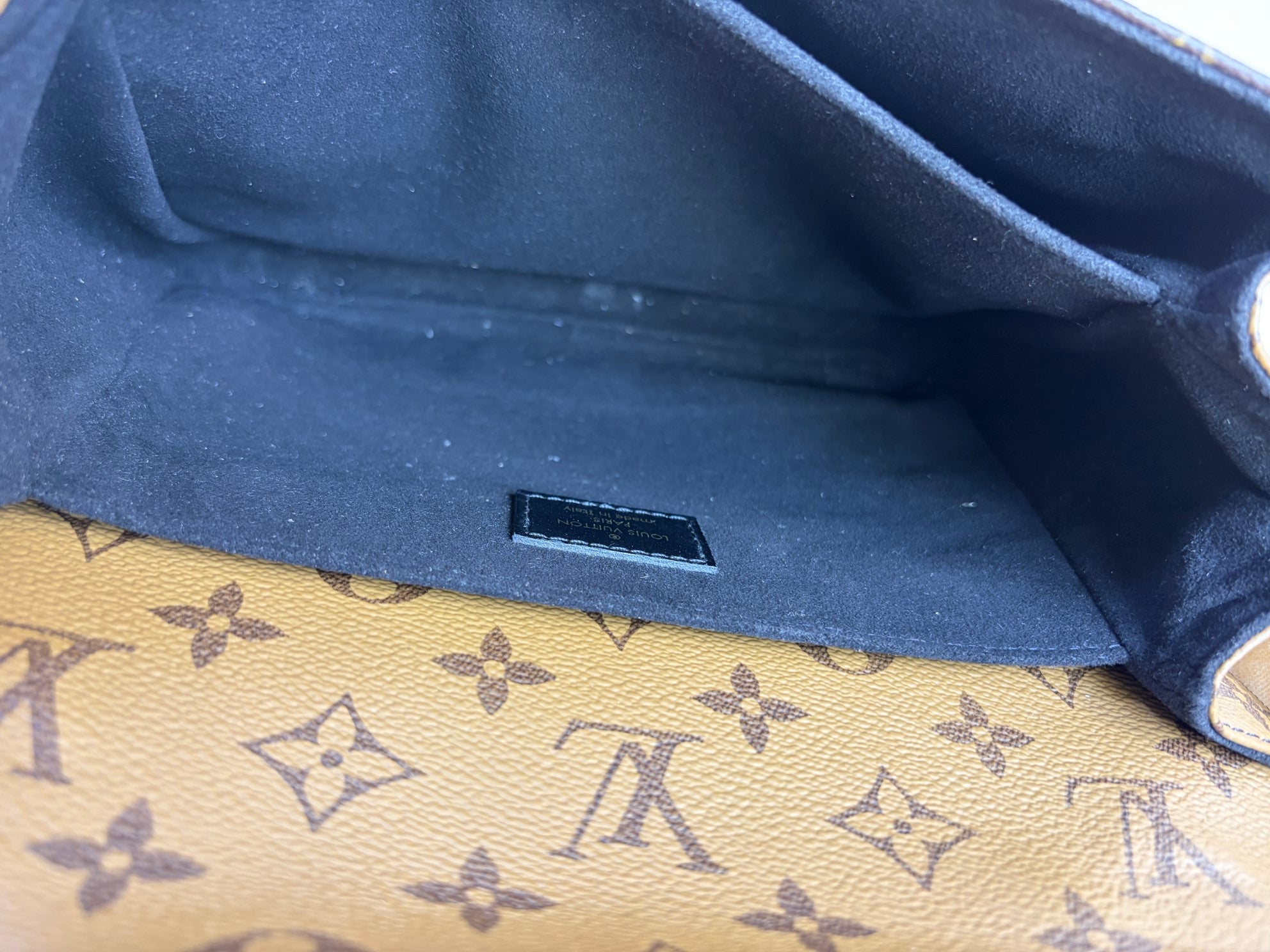 Louis Vuitton Monogram Reverse Pochette Metis