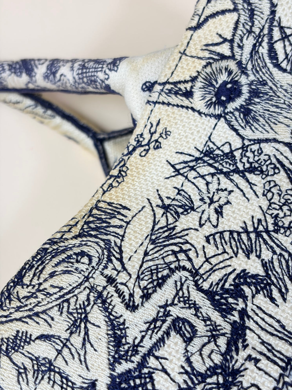 Christian Dior blue/white toile de Jouy reverse embroidery medium book tote bag