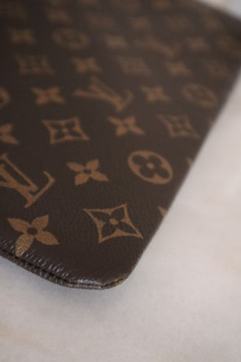 Louis Vuitton Monogram Black Daily Pouch-Pouch-Louis Vuitton-The Closet Egypt