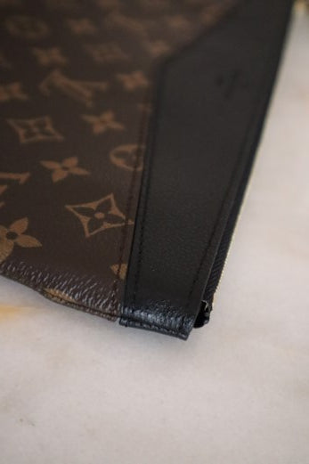 Louis Vuitton Monogram Black Daily Pouch-Pouch-Louis Vuitton-The Closet Egypt