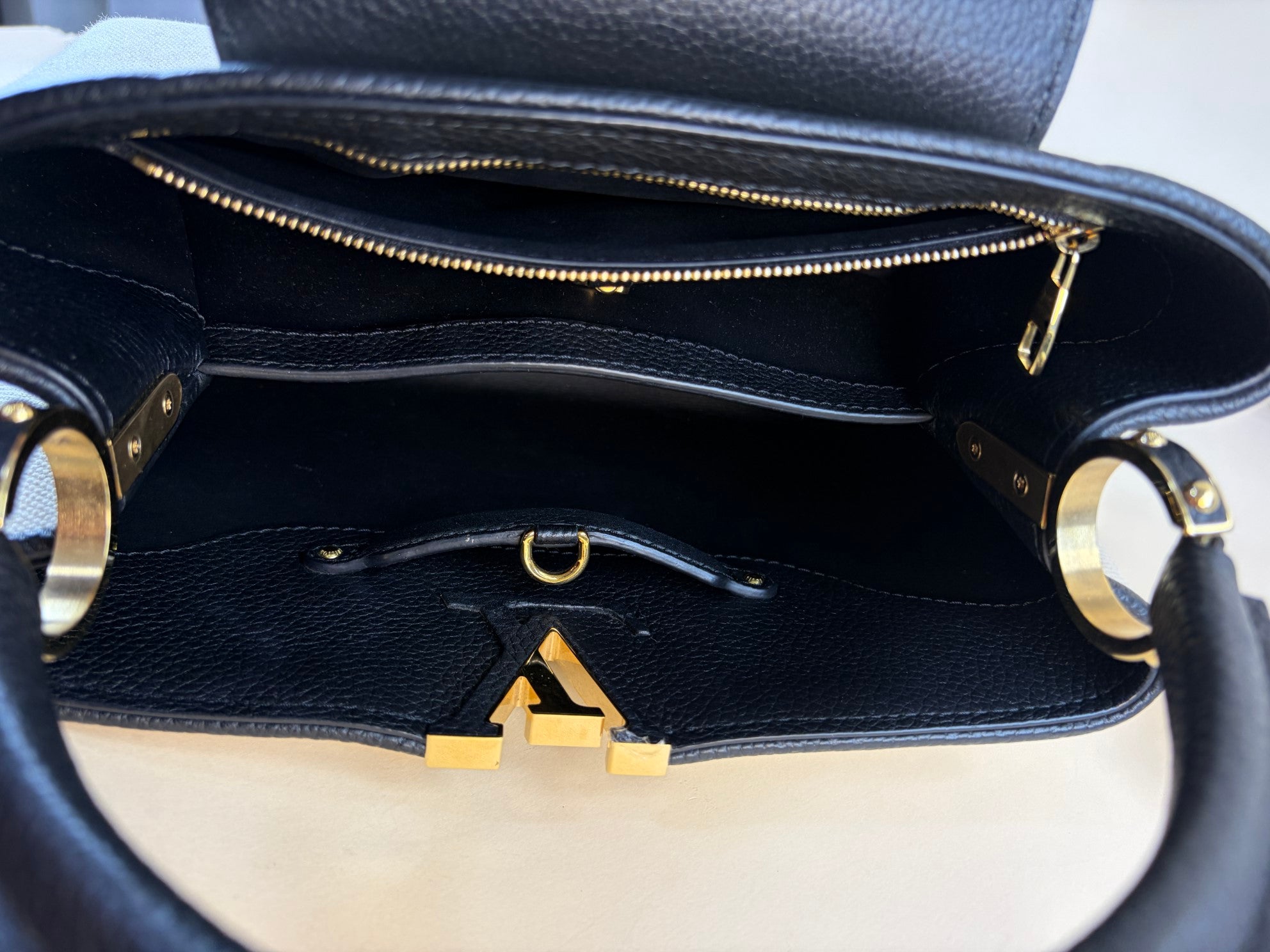 Louis Vuitton Bicolor Taurillon Capucines MM Handbag with Strap