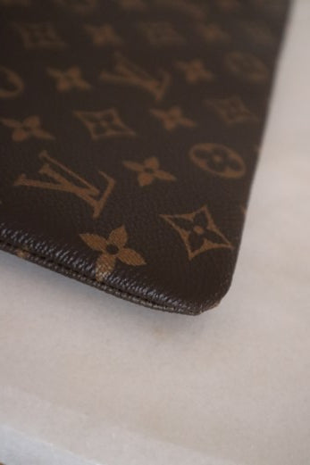 Louis Vuitton Monogram Black Daily Pouch-Pouch-Louis Vuitton-The Closet Egypt