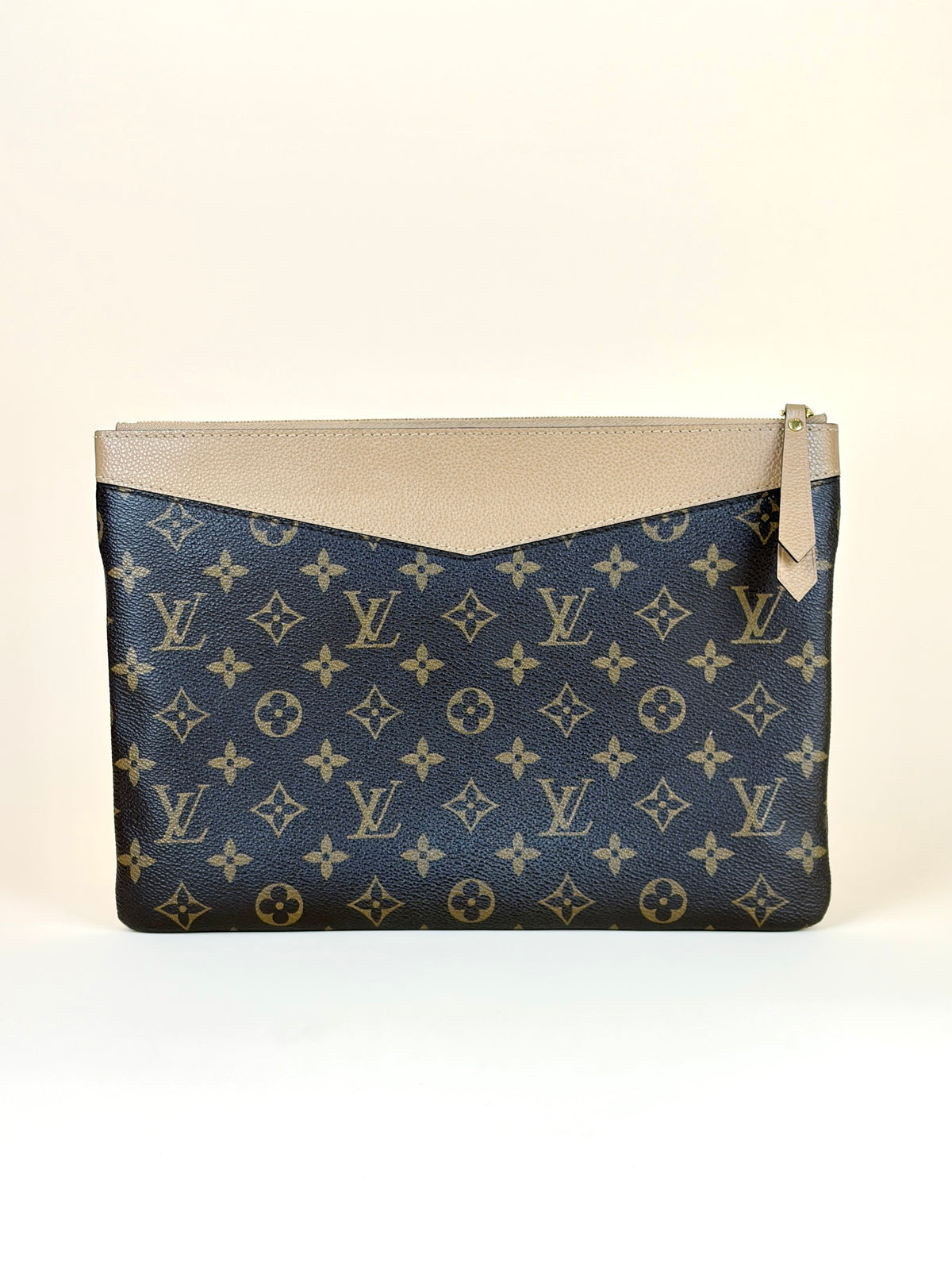 Louis Vuitton brown calfskin monogram canvas daily pouch