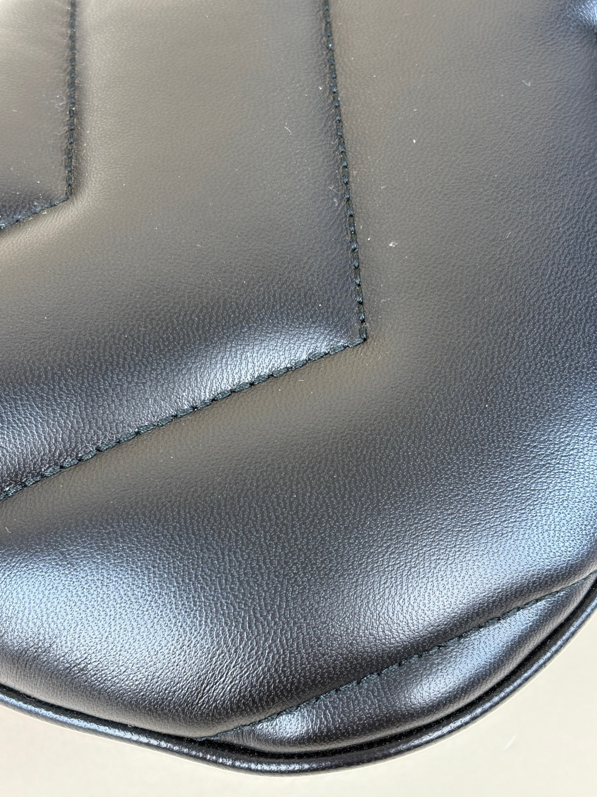 Gucci black quilted leather gg Marmont small shoulder bag