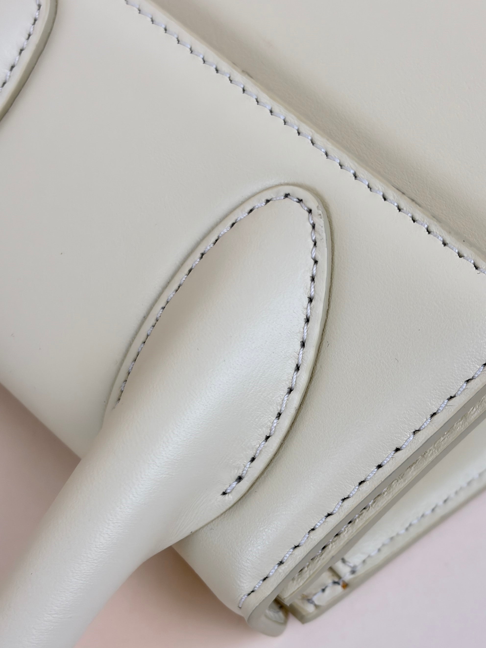 Jacquemus the medium le Chiquita