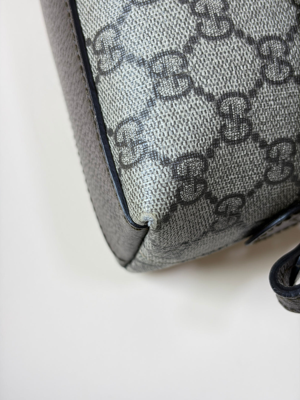 Gucci GG supreme Ophidia small rounded