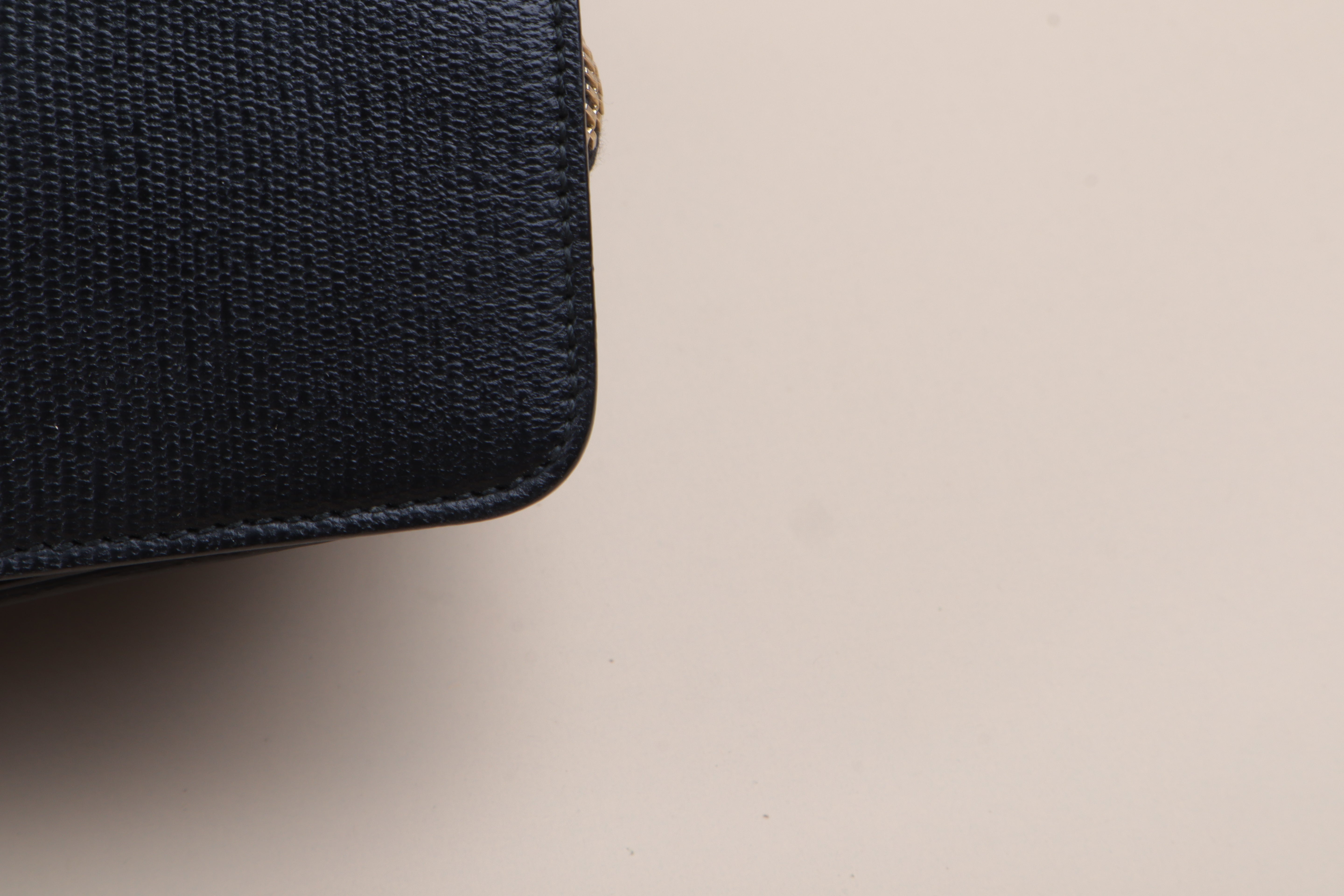 YSL Black Classic Y Cabas Tote Bag Medium Bag