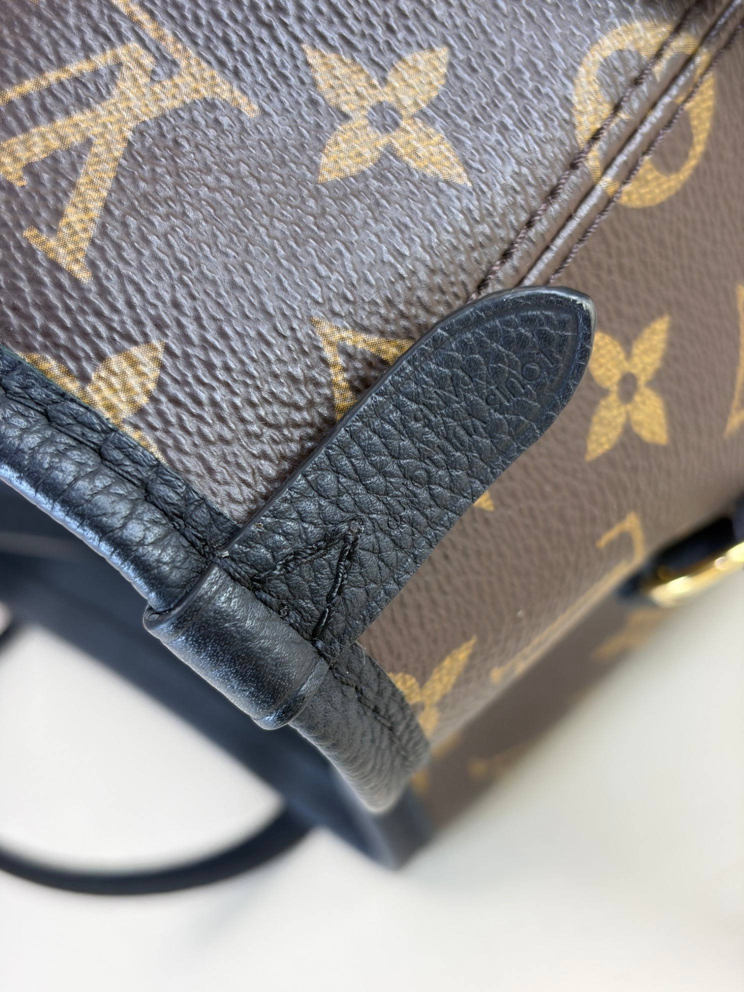 louis Vuitton never full inside out mm pouch monogram and black