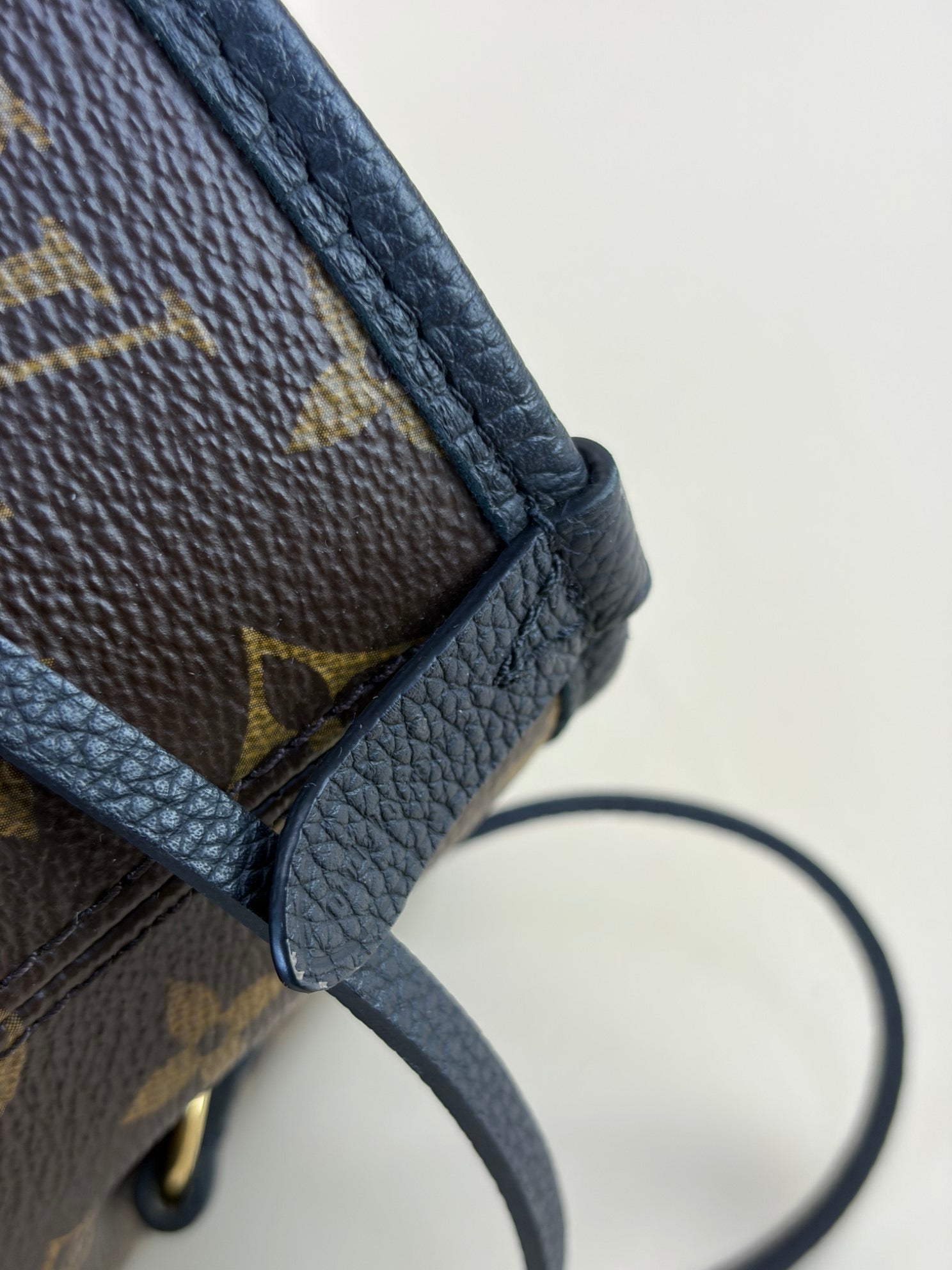 louis Vuitton never full inside out mm pouch monogram and black