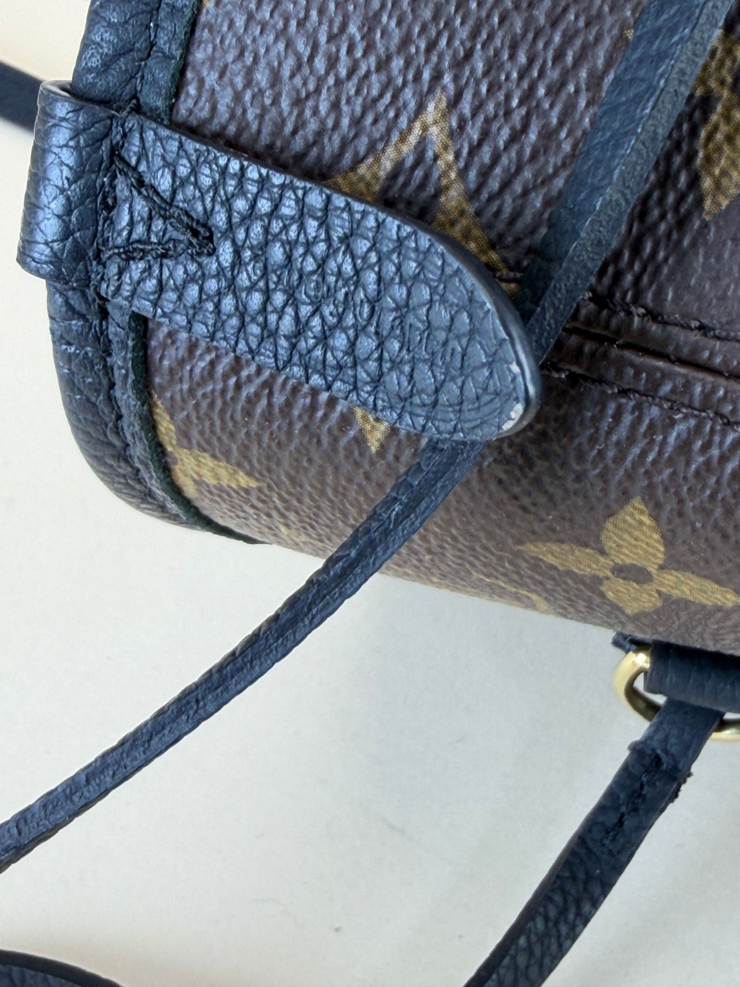 louis Vuitton never full inside out mm pouch monogram and black