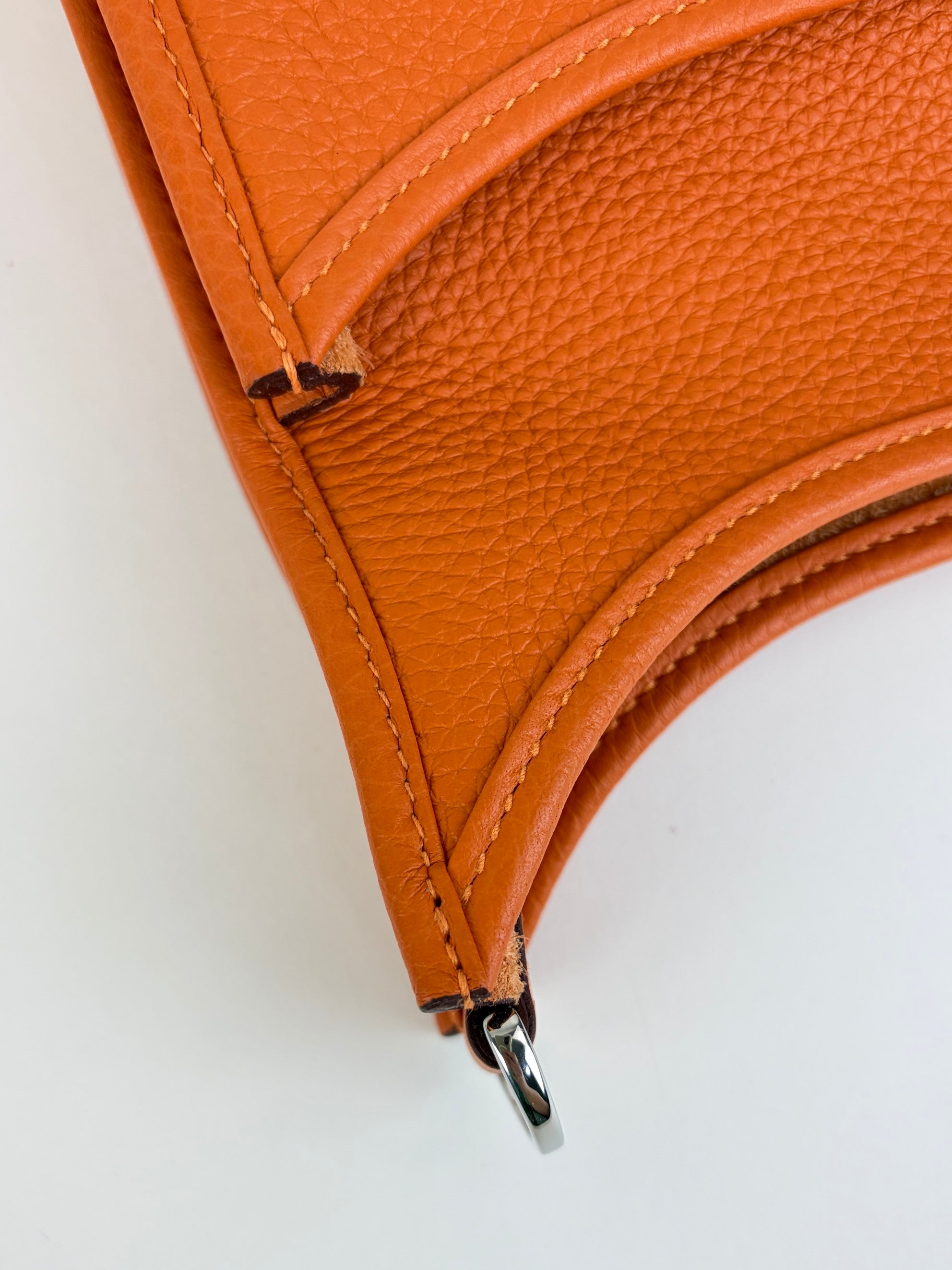 Hermes orange tourbillon Clemence Evelyne 29