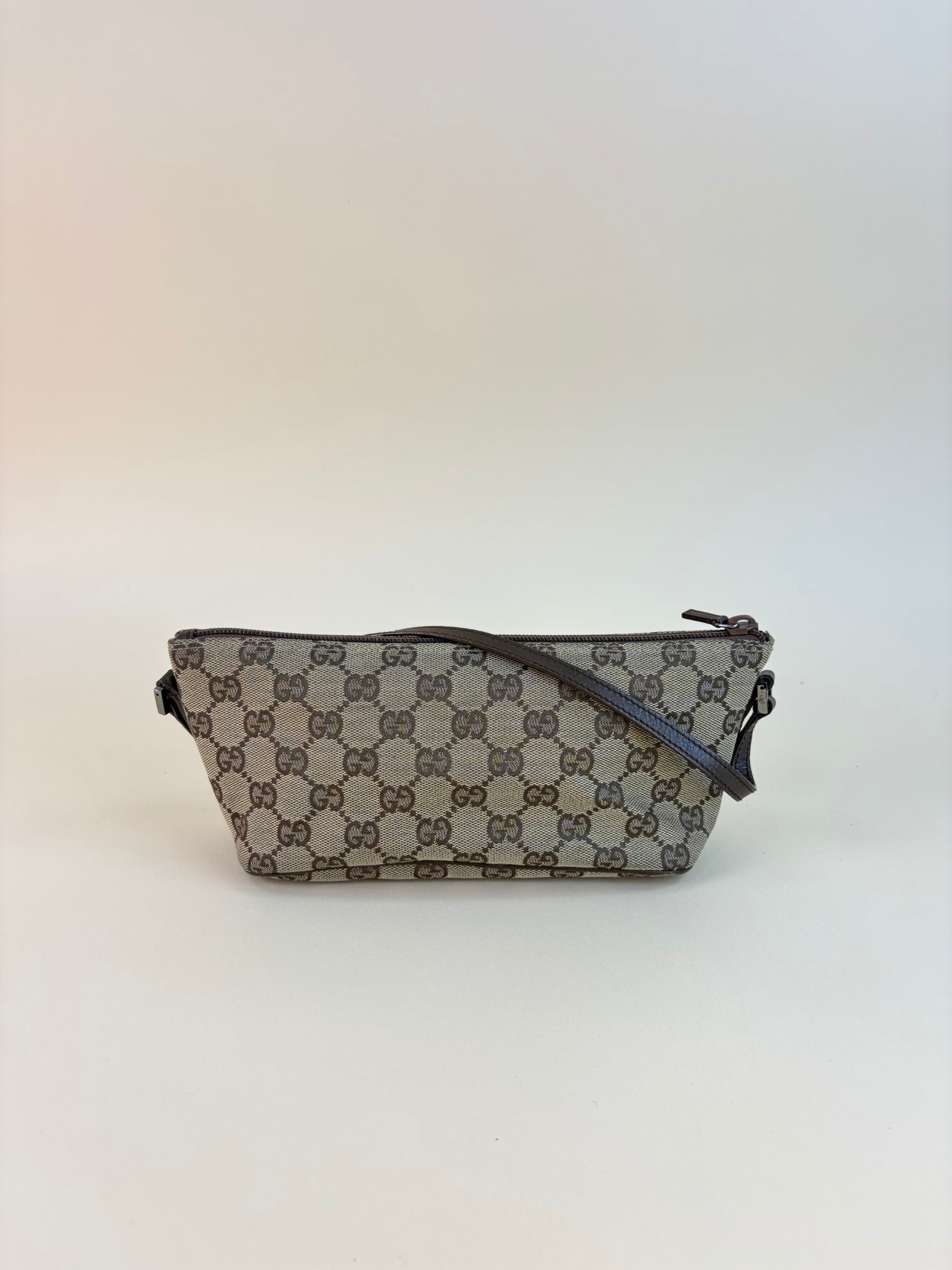 Gucci monogram boat pochette vintage gg beige mini
