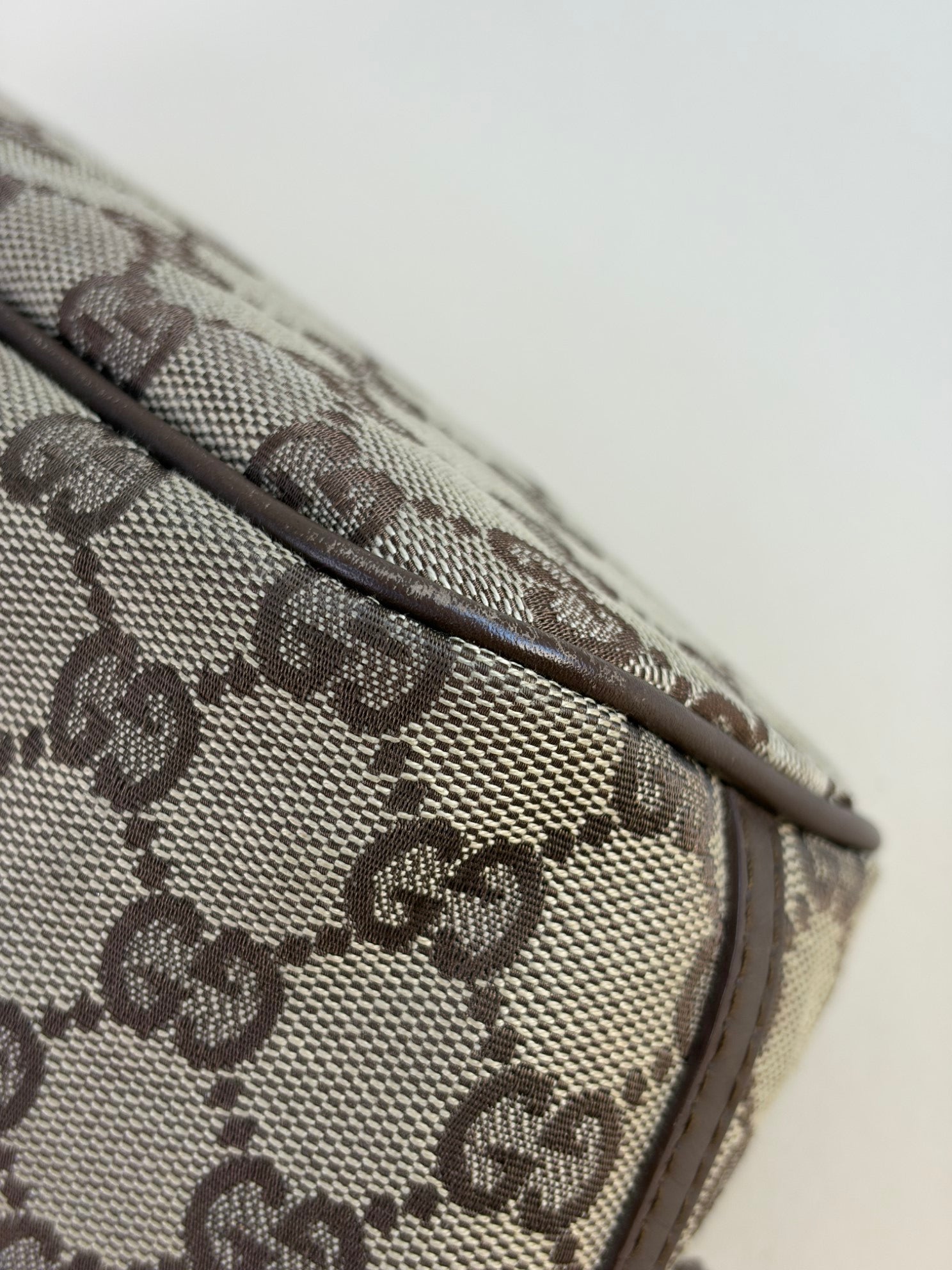 Gucci monogram boat pochette vintage gg beige mini