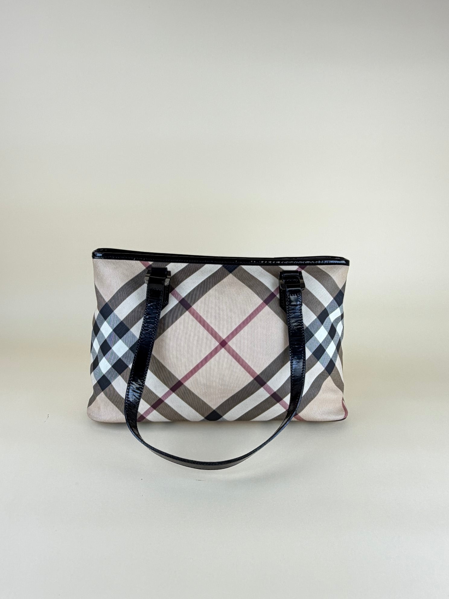 Burberry super Nova Check and black patent leather