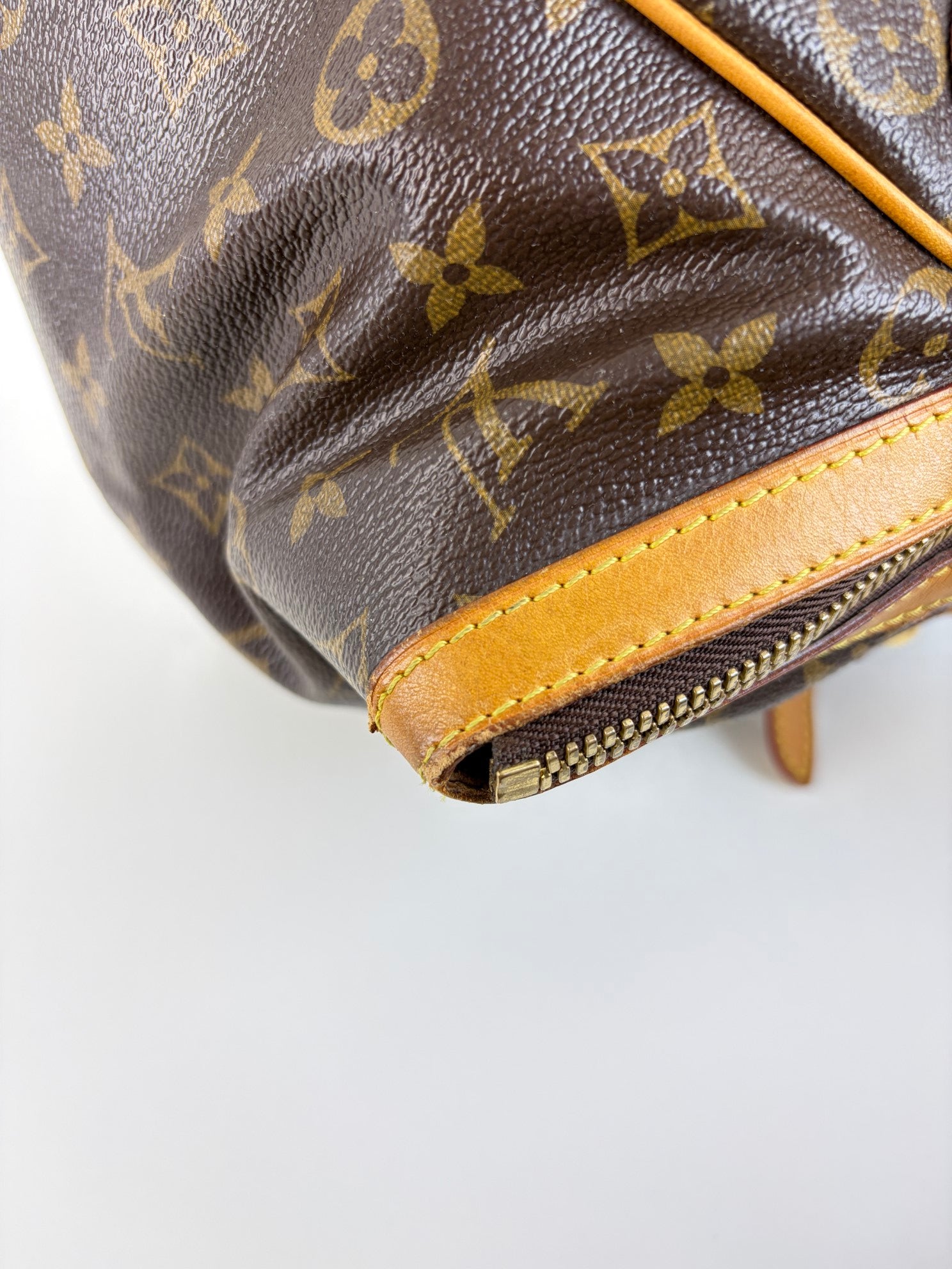 Louis Vuitton Monogram canvas Tivoli gm tote bag