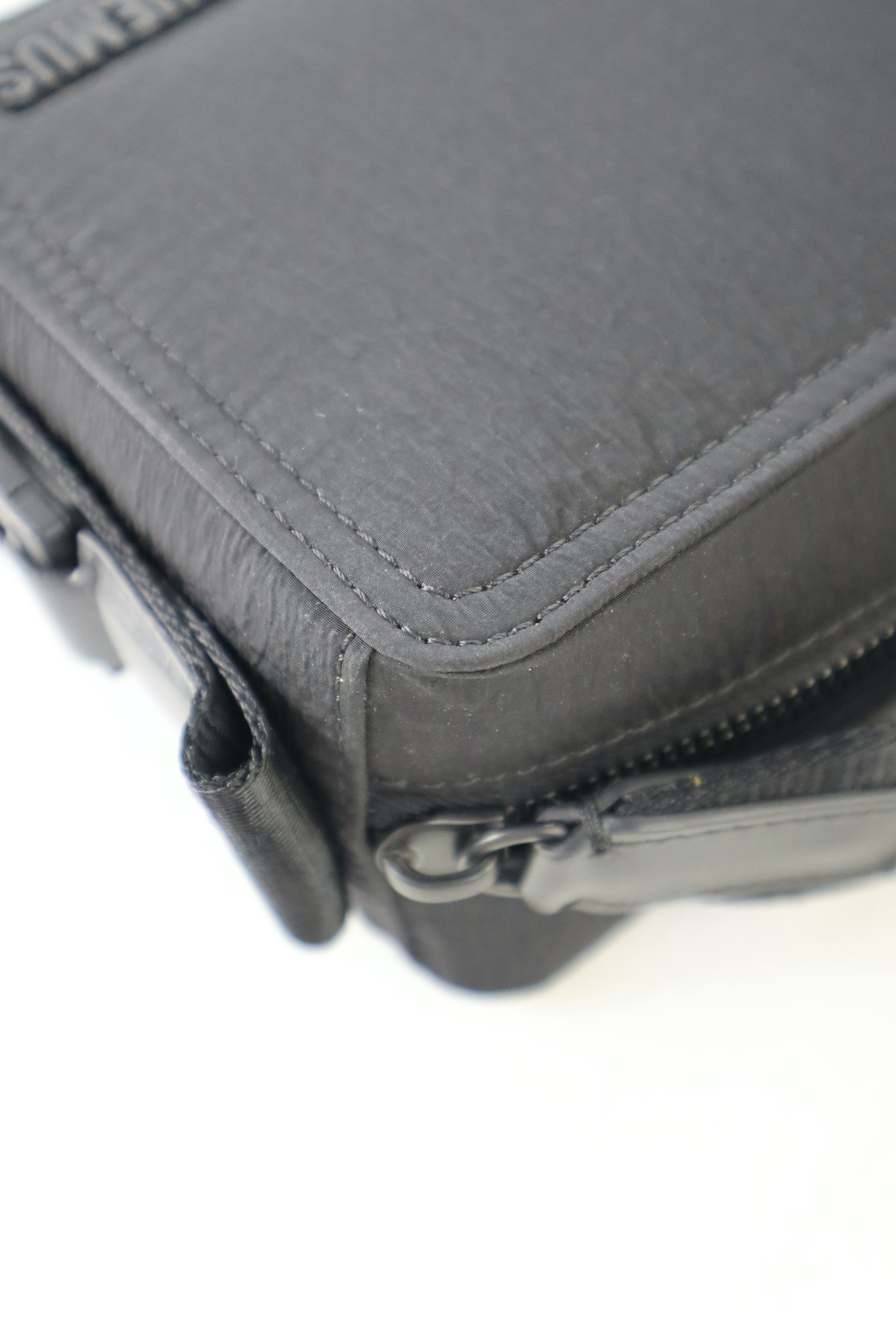 Jacquemus Black Le Horizontal Crossbody Bag