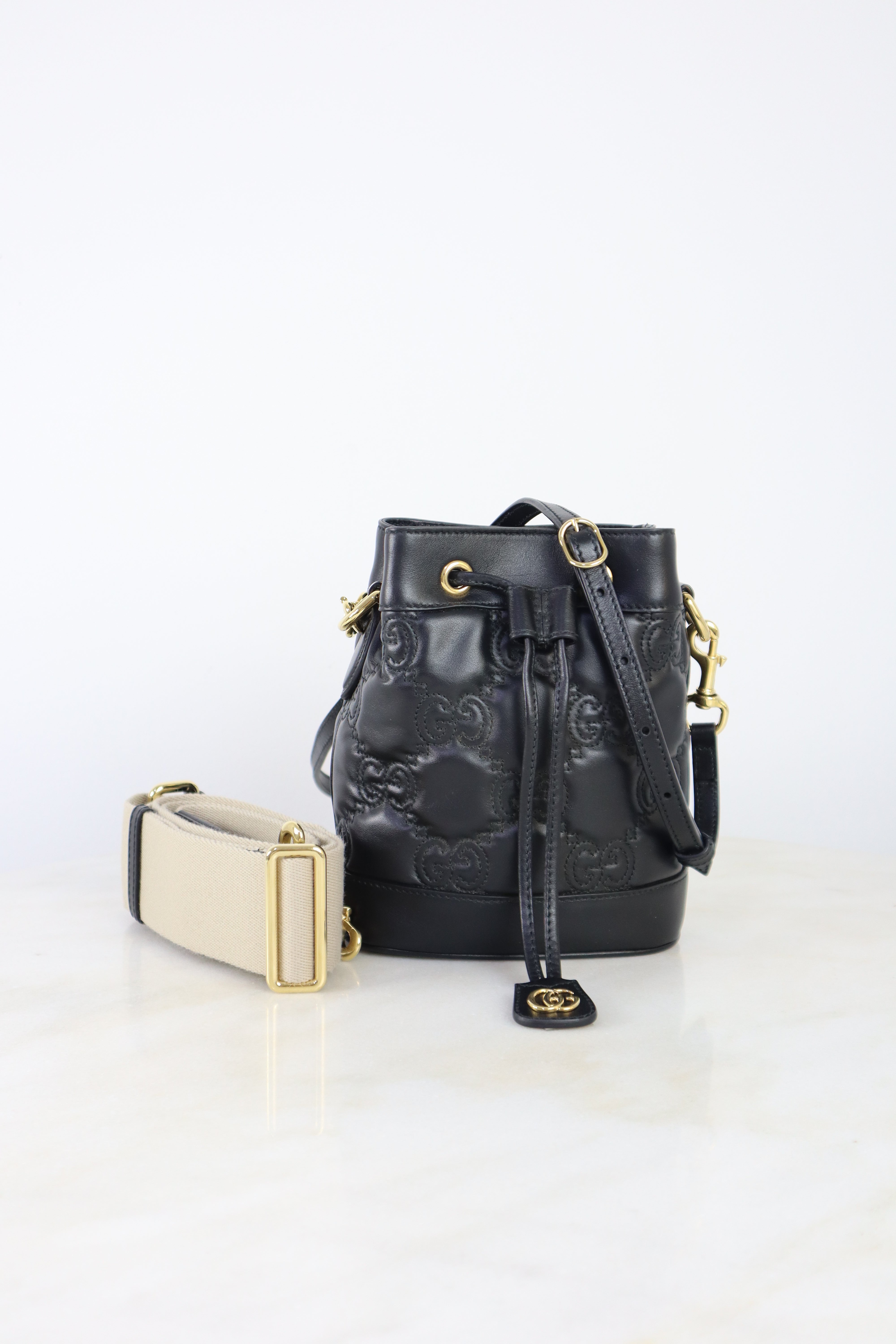 Gucci Black GG Matelasse Bucket Crossbody Bag