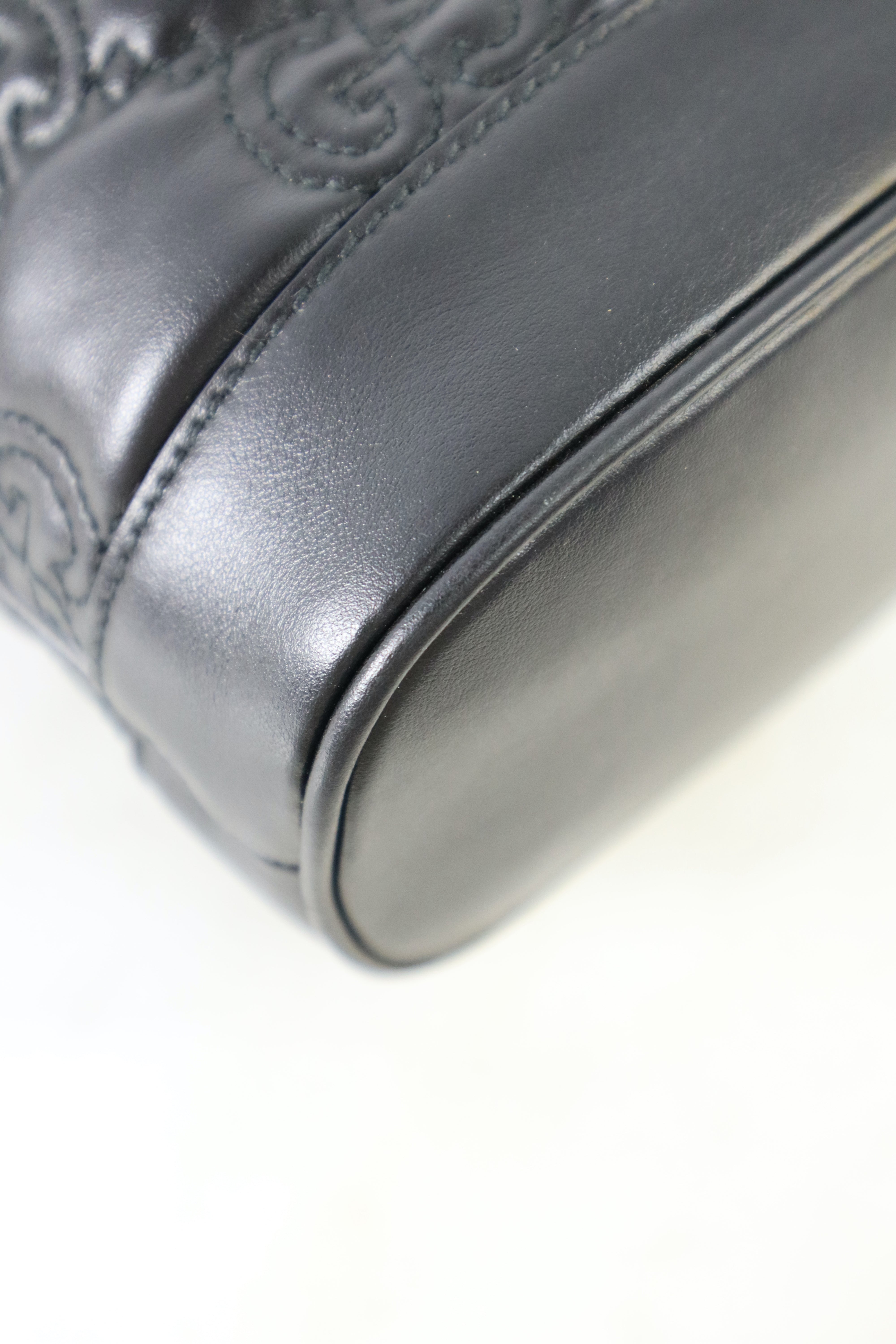 Gucci Black GG Matelasse Bucket Crossbody Bag